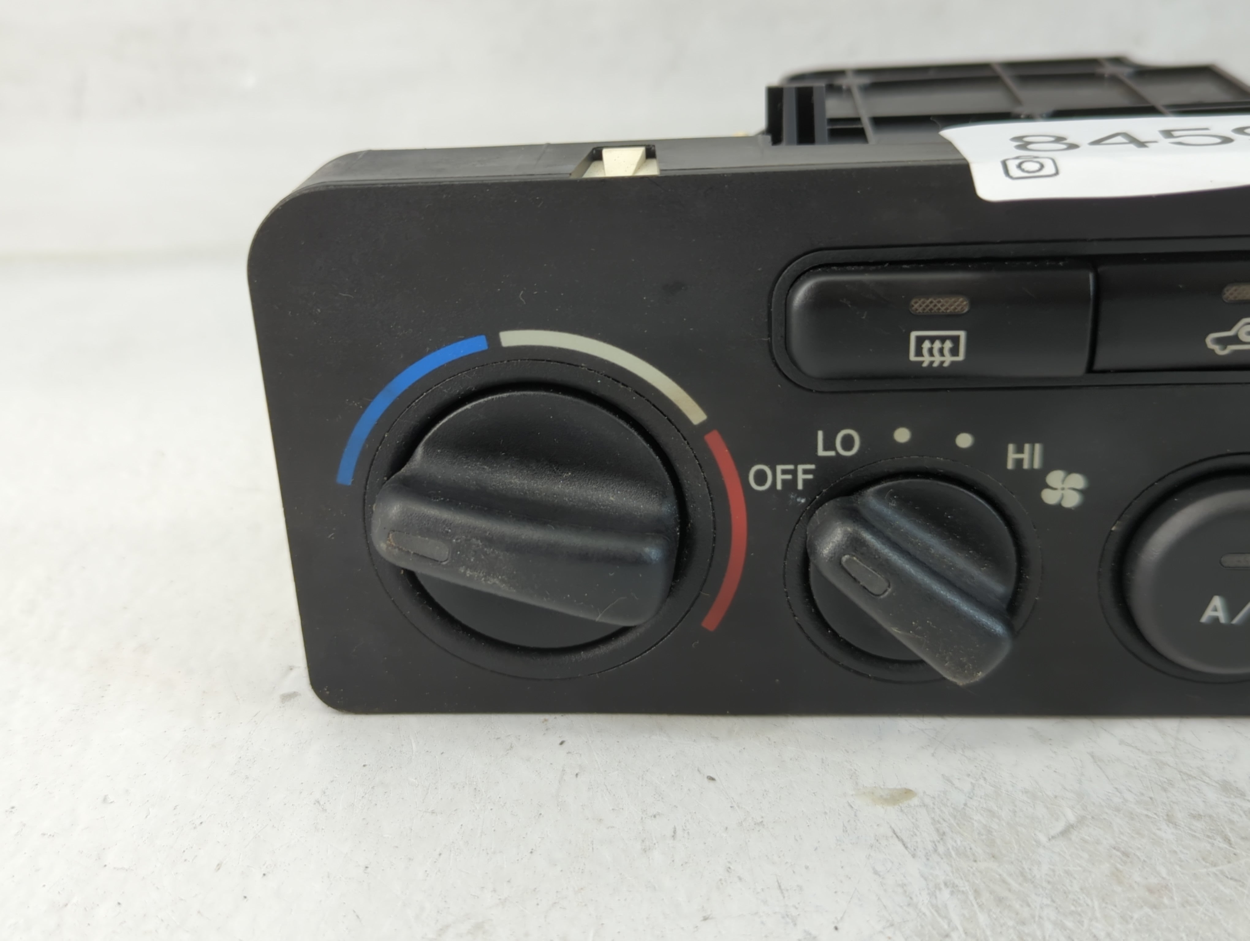 2001-2002 Chevrolet Prizm Climate Control Module Temperature AC/Heater Replacement Fits Fits 2001 2002 OEM Used Auto Parts - Oemusedautoparts1.com