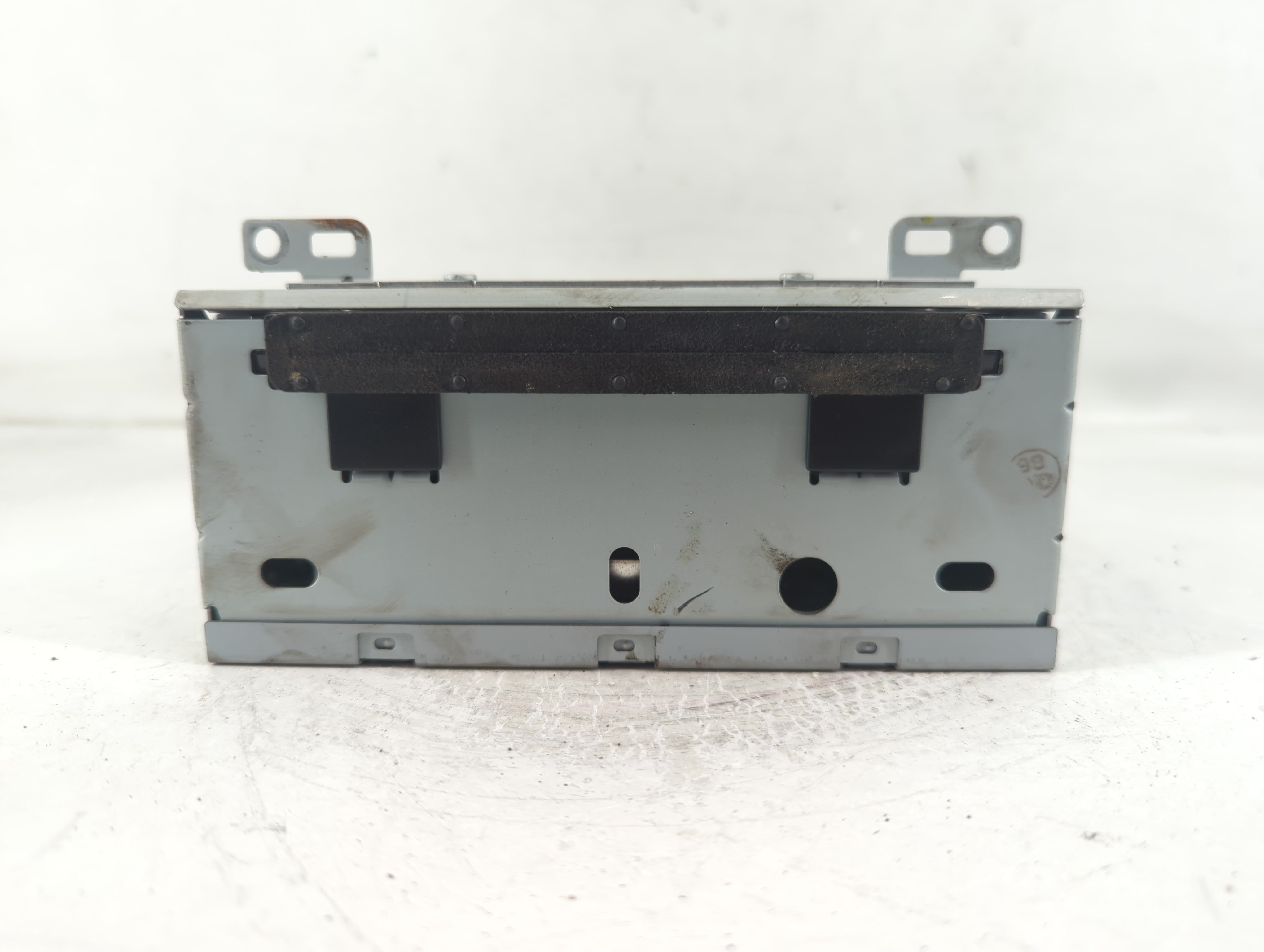 2016-2018 Ford Focus Radio AM FM Cd Player Receiver Replacement P/N:FM5T-19C107-KH Fits Fits 2016 2017 2018 OEM Used Auto Parts - Oemusedautoparts1.com