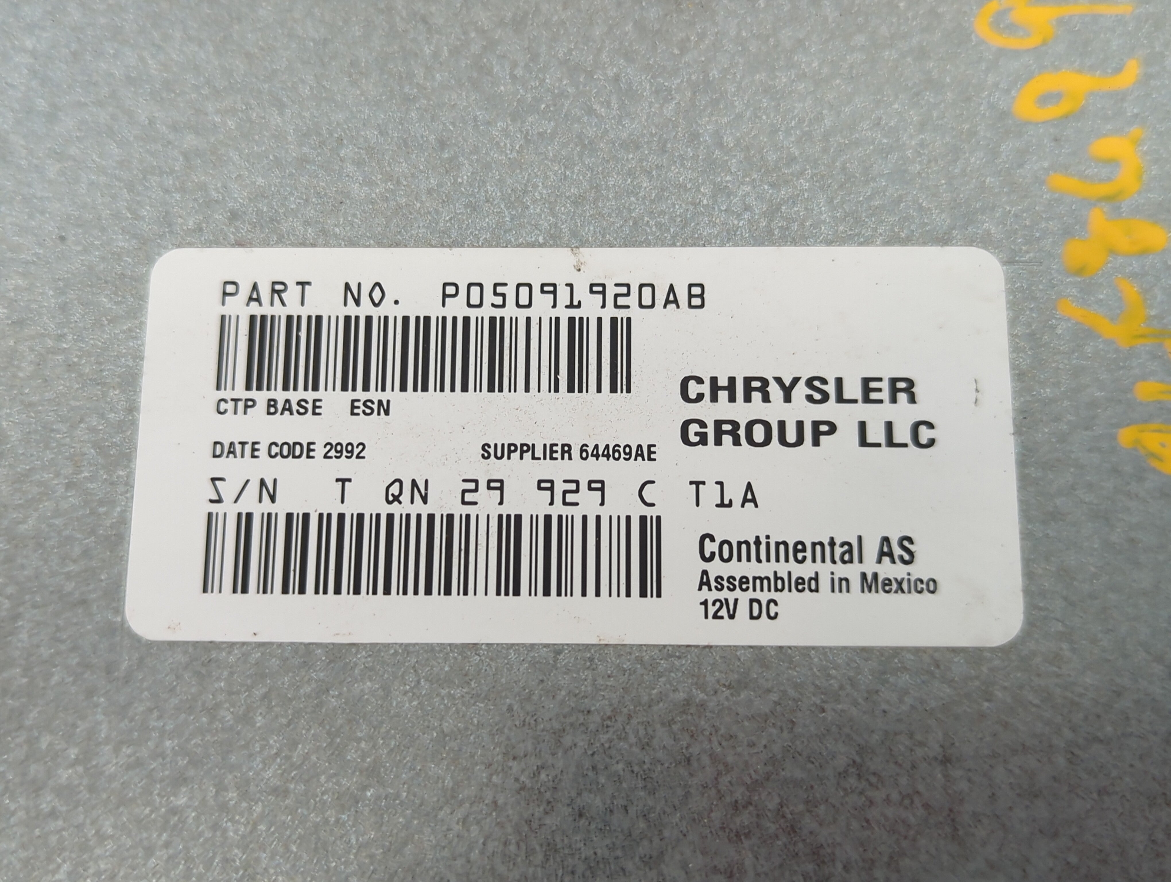 2013 Dodge Journey Radio AM FM Cd Player Receiver Replacement P/N:P05091920AB Fits OEM Used Auto Parts - Oemusedautoparts1.com