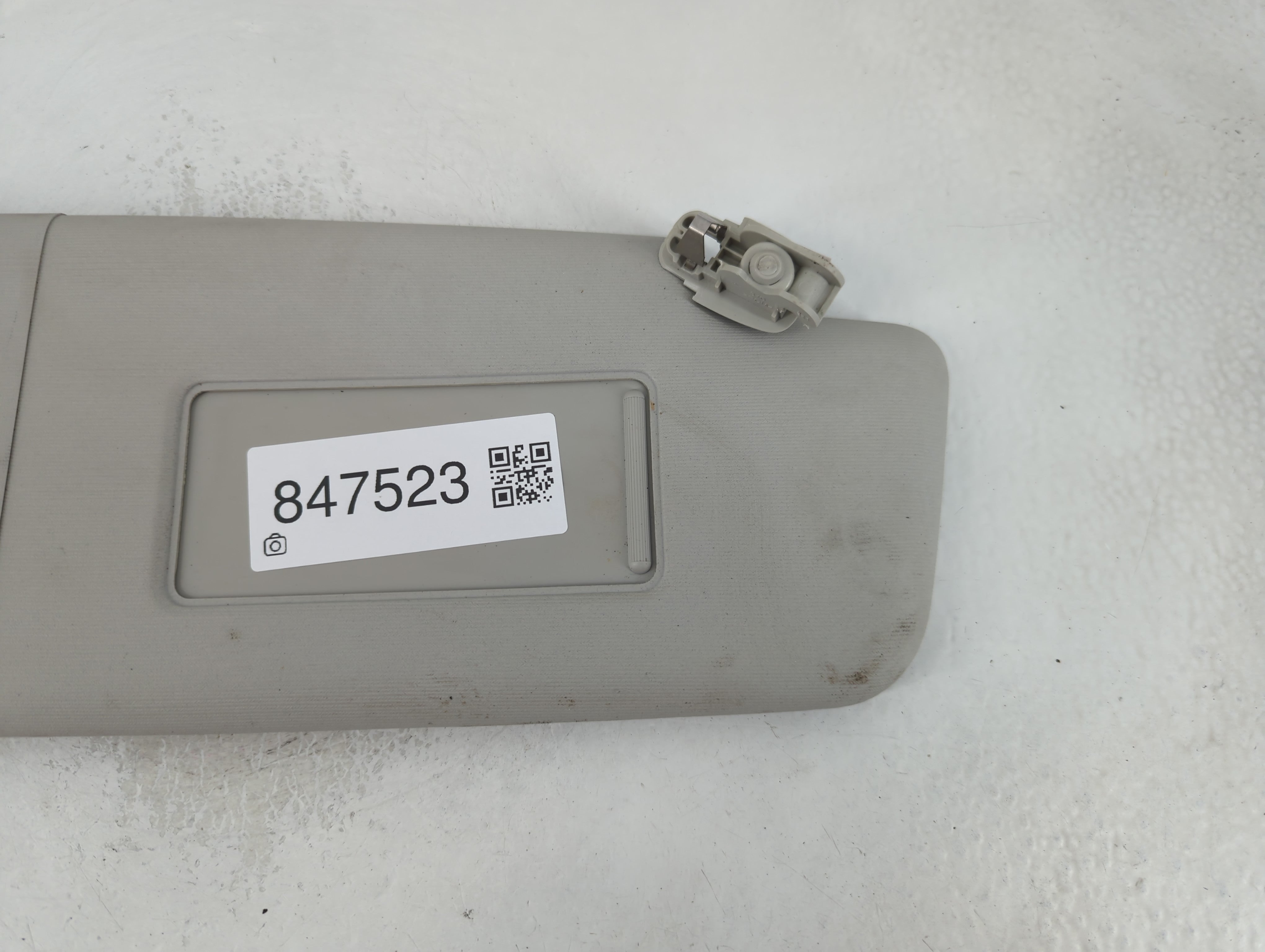 2012-2020 Volkswagen Passat Sun Visor Shade Replacement Driver Left Mirror Fits Fits 2012 2013 2014 2015 2016 2017 2018 2019 2020 OEM Used Auto Parts - Oemusedautoparts1.com