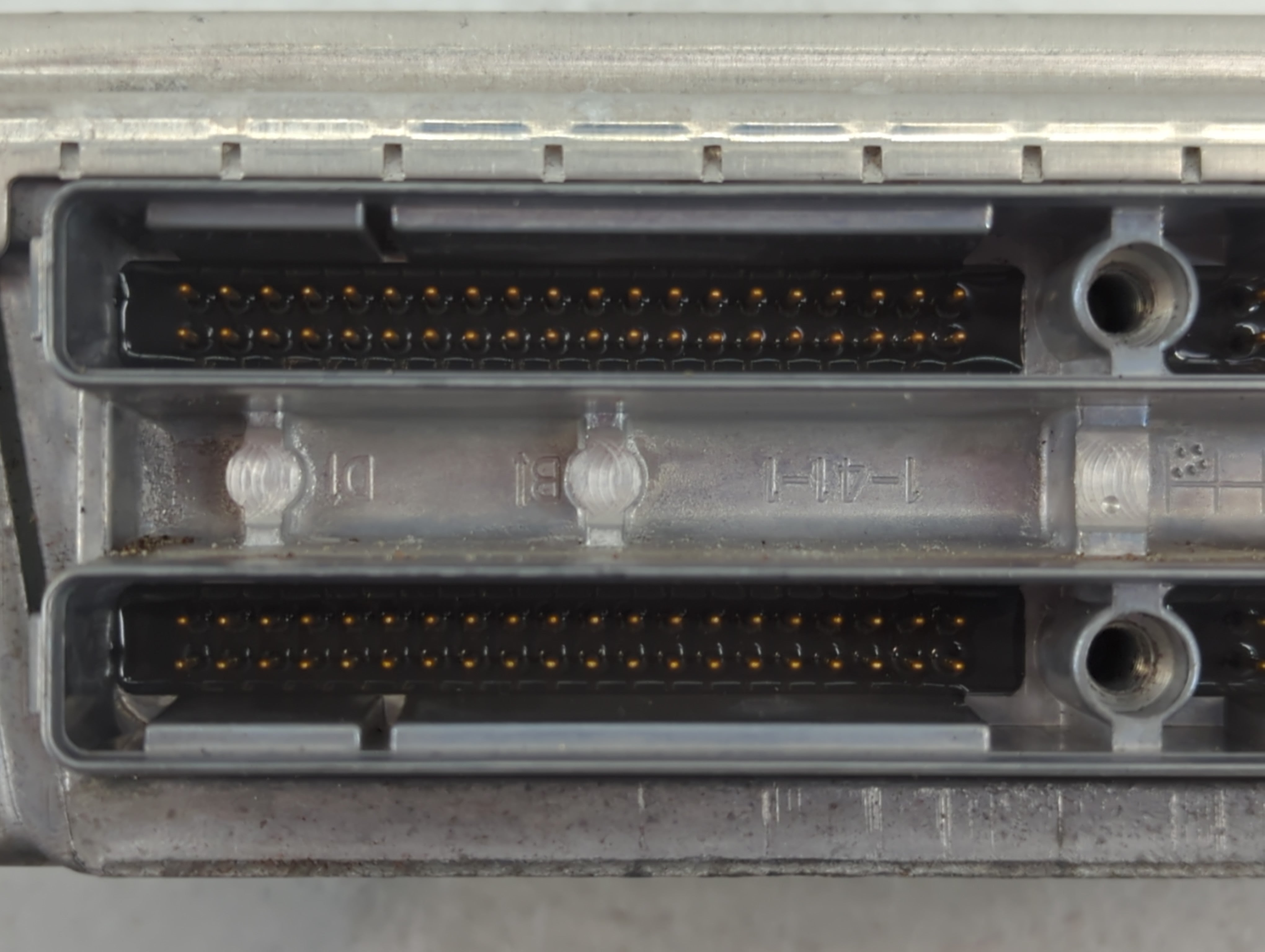 2001-2003 Chevrolet Venture PCM Engine Control Computer ECU ECM PCU OEM P/N:12209614 Fits Fits 2000 2001 2002 2003 OEM Used Auto Parts - Oemusedautoparts1.com