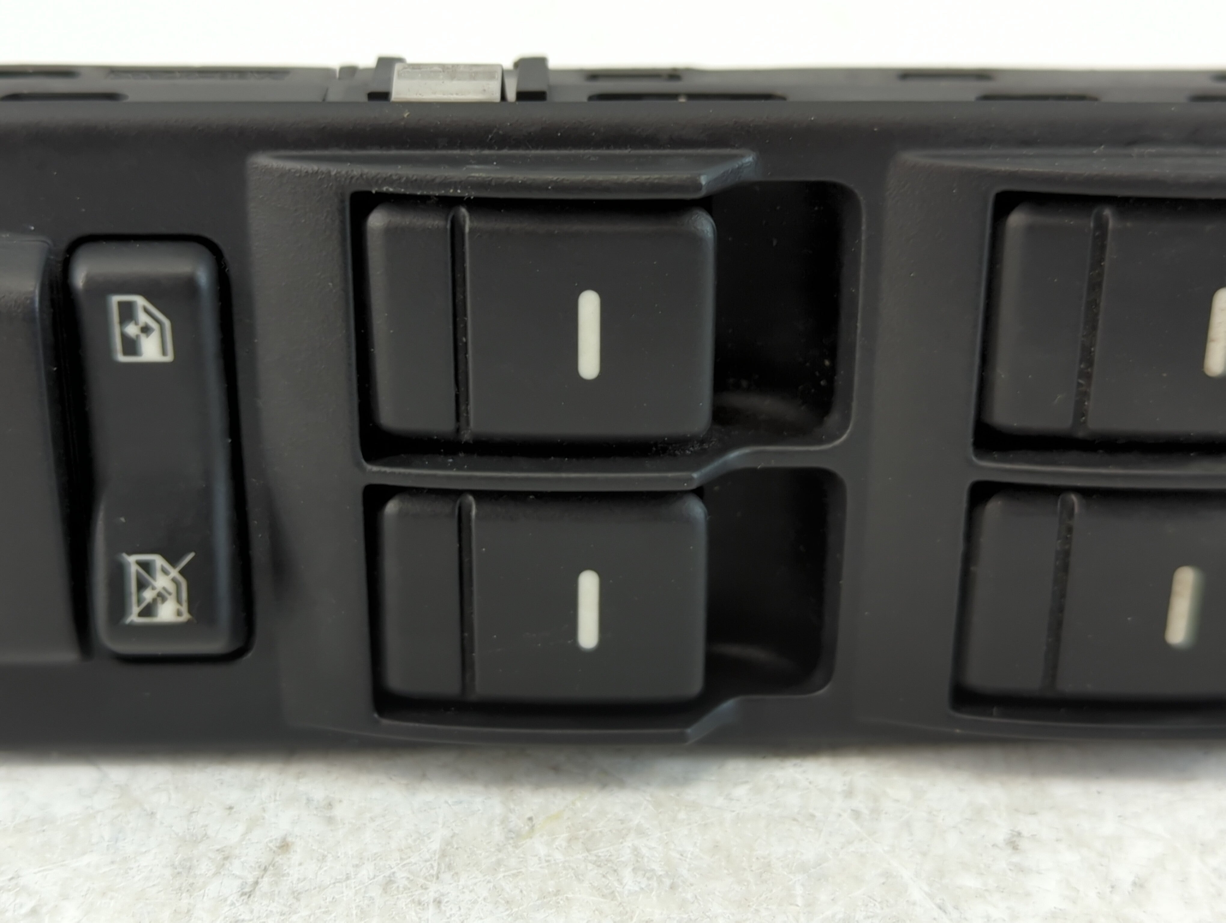 2007-2009 Land Rover Range Rover Sport Master Power Window Switch Replacement Driver Side Left P/N:YUD501550PVJ 070207-1 Fits OEM Used Auto Parts - Oemusedautoparts1.com