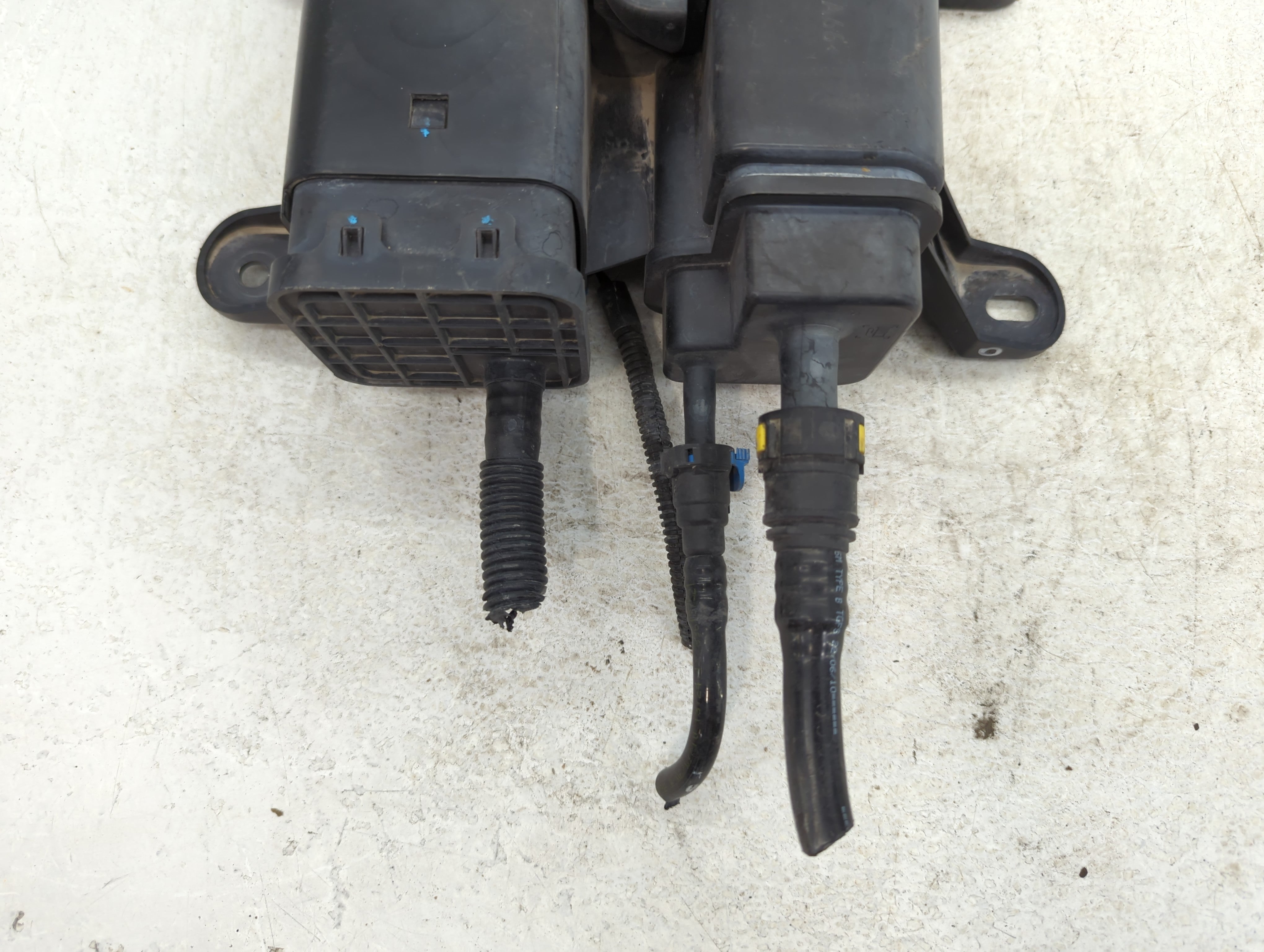 2010 Chevrolet Equinox Fuel Vapor Charcoal Canister - Oemusedautoparts1.com