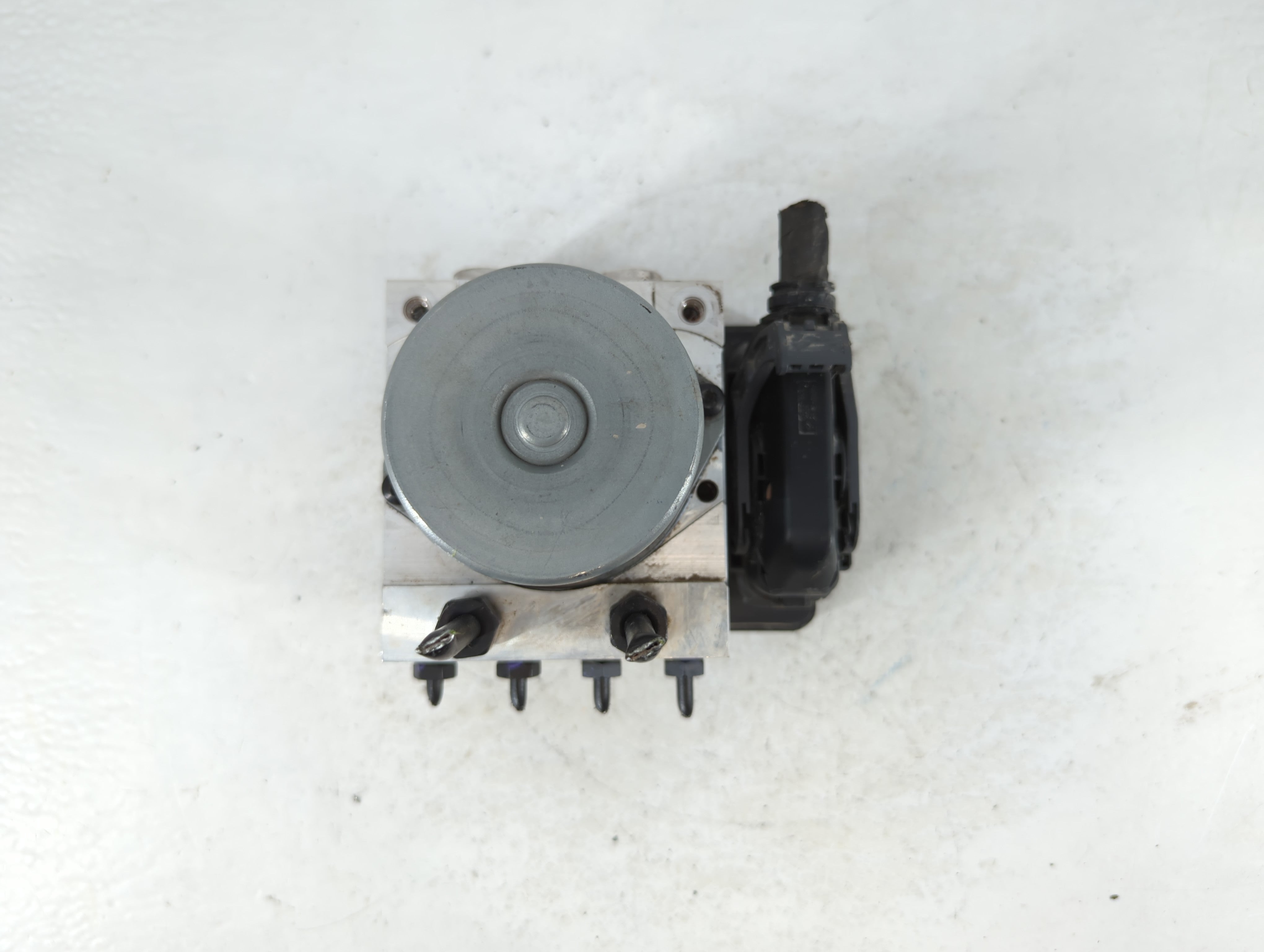 2017-2019 Kia Soul ABS Pump Control Module Replacement P/N:58920-B2120 B2589-24540 Fits Fits 2017 2018 2019 OEM Used Auto Parts - Oemusedautoparts1.com