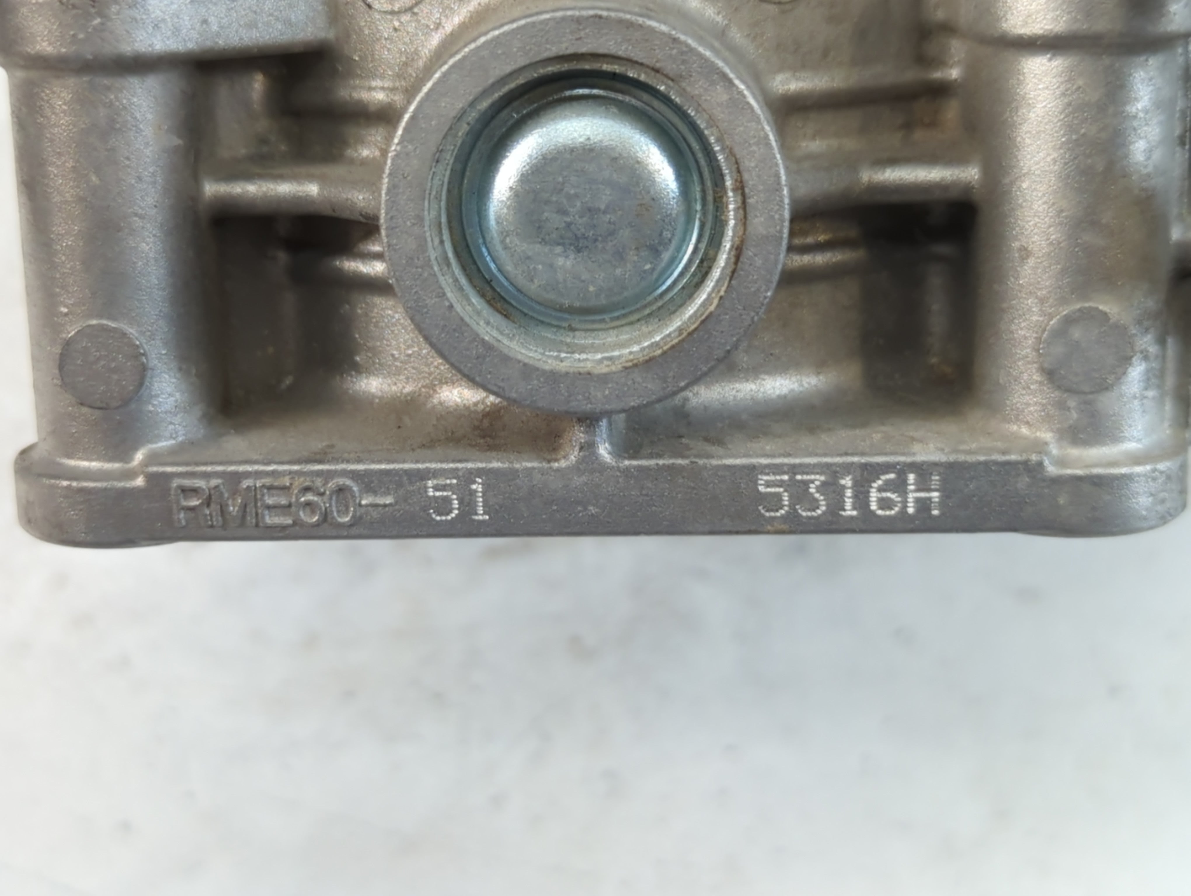 2015-2017 Nissan Juke Throttle Body P/N:RME60-51 Fits Fits 2015 2016 2017 2018 2019 OEM Used Auto Parts - Oemusedautoparts1.com