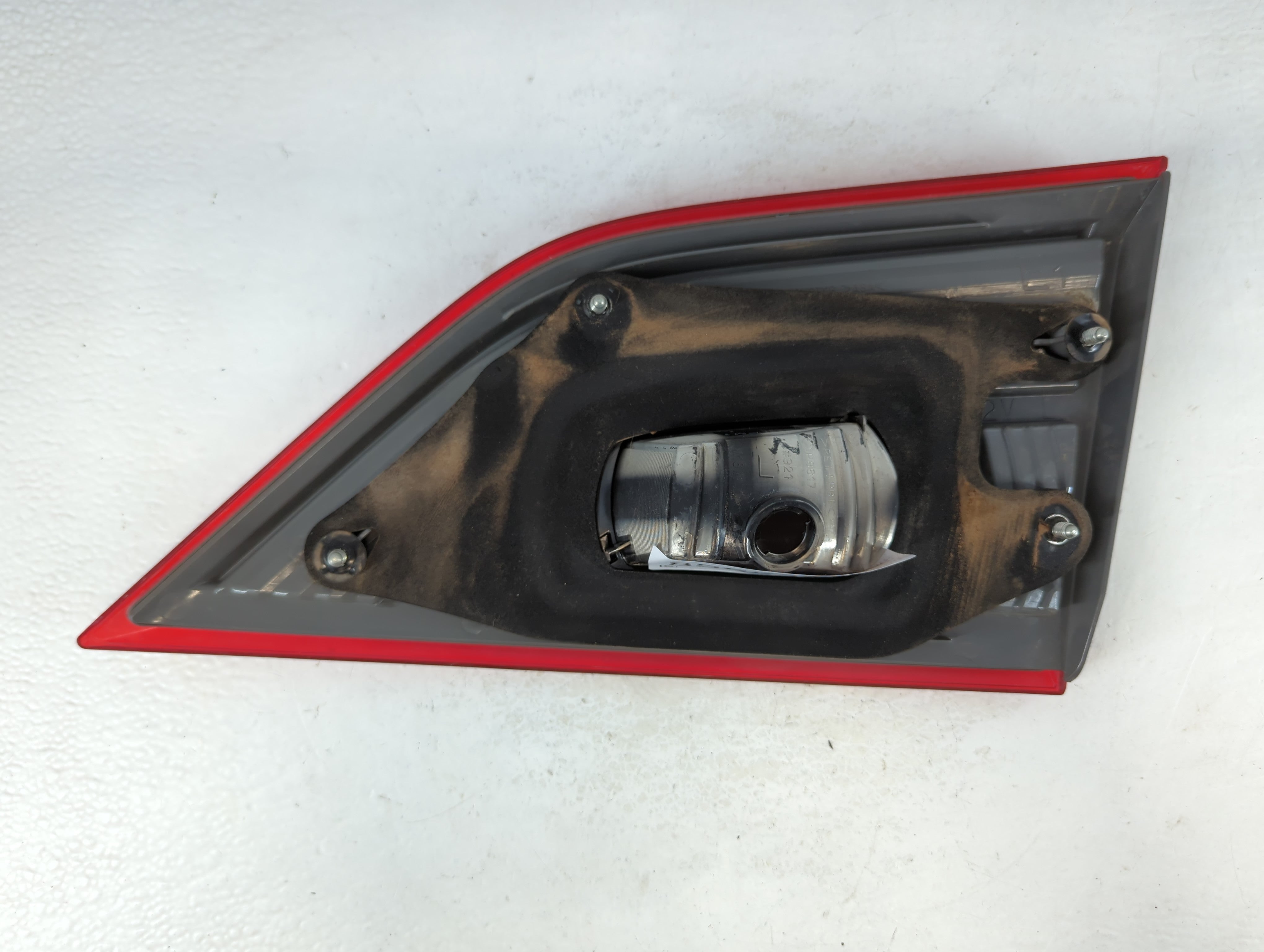 2011-2017 Nissan Quest Tail Light Assembly Driver Left OEM Fits Fits 2011 2012 2013 2014 2015 2016 2017 OEM Used Auto Parts - Oemusedautoparts1.com