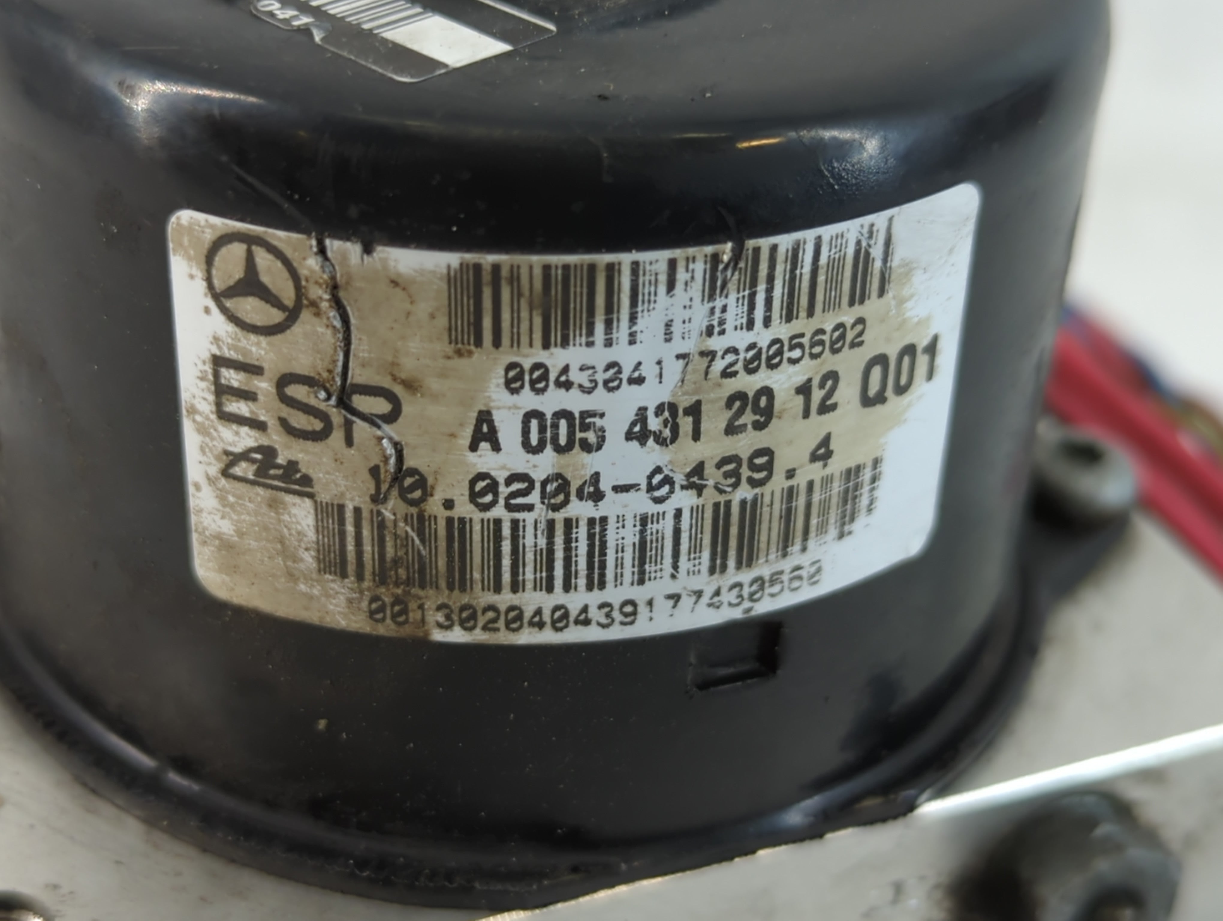 2004-2005 Mercedes-Benz C240 ABS Pump Control Module Replacement P/N:A 005 431 29 12 Q01 Fits Fits 2003 2004 2005 OEM Used Auto Parts - Oemusedautoparts1.com