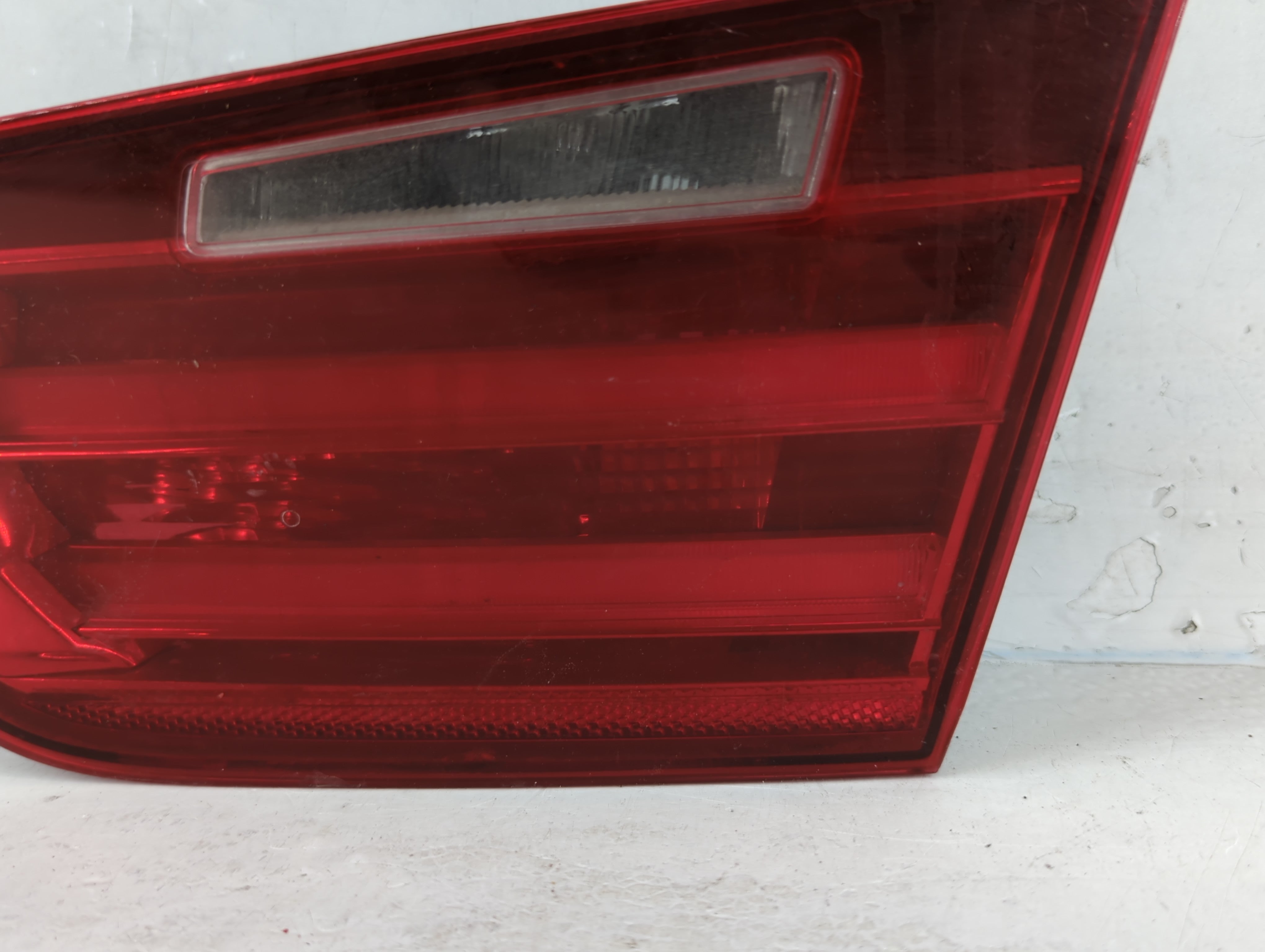 2011-2013 Bmw 328i Tail Light Assembly Passenger Right OEM P/N:7259916-10 Fits Fits 2011 2012 2013 OEM Used Auto Parts - Oemusedautoparts1.com