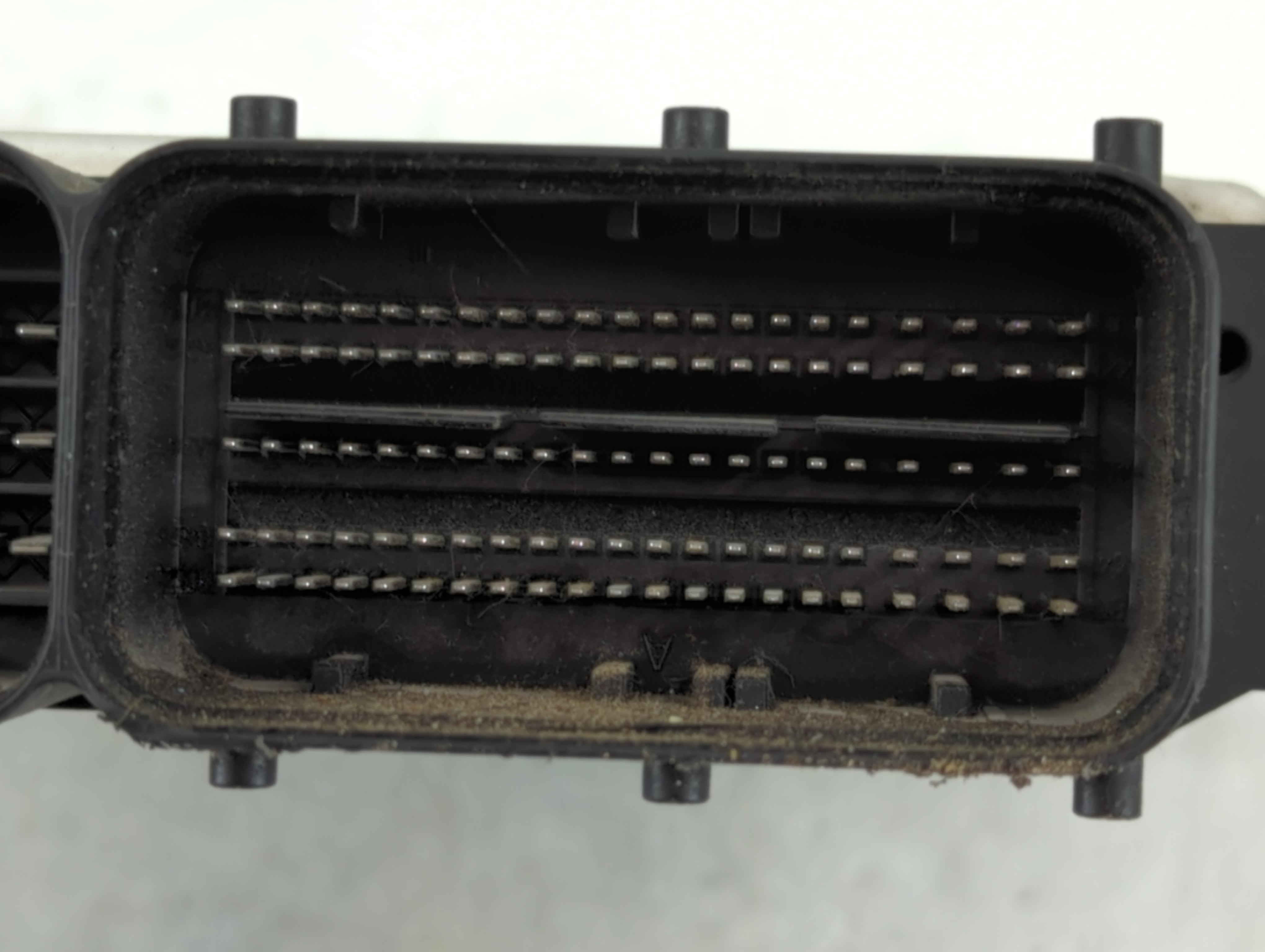 2019-2020 Volkswagen Passat PCM Engine Control Computer ECU ECM PCU OEM P/N:0 261 S15 635 06K 907 309 Fits Fits 2019 2020 OEM Used Auto Parts - Oemusedautoparts1.com