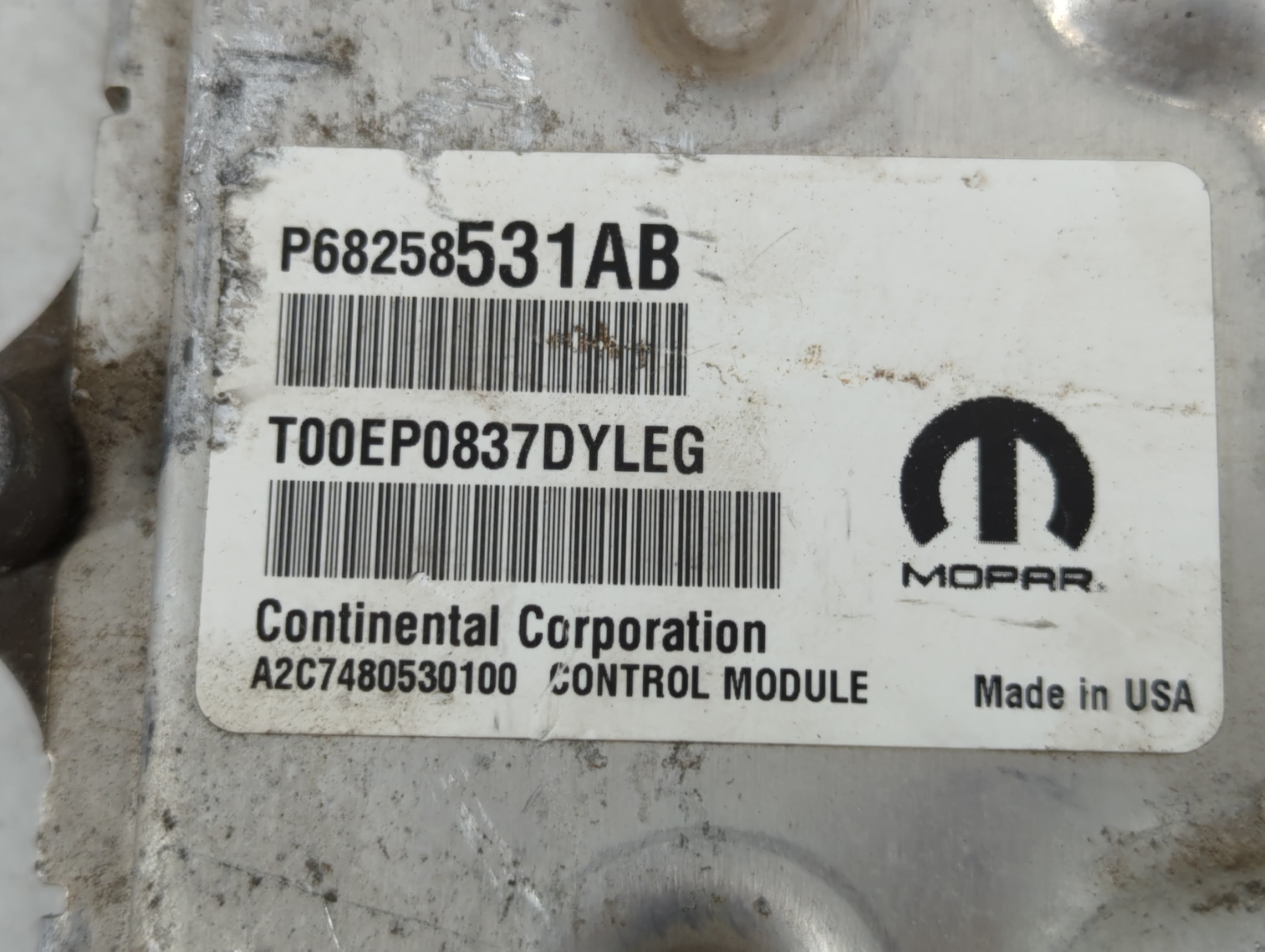 2016-2017 Jeep Cherokee PCM Engine Control Computer ECU ECM PCU OEM P/N:P68258531AB Fits Fits 2016 2017 OEM Used Auto Parts - Oemusedautoparts1.com