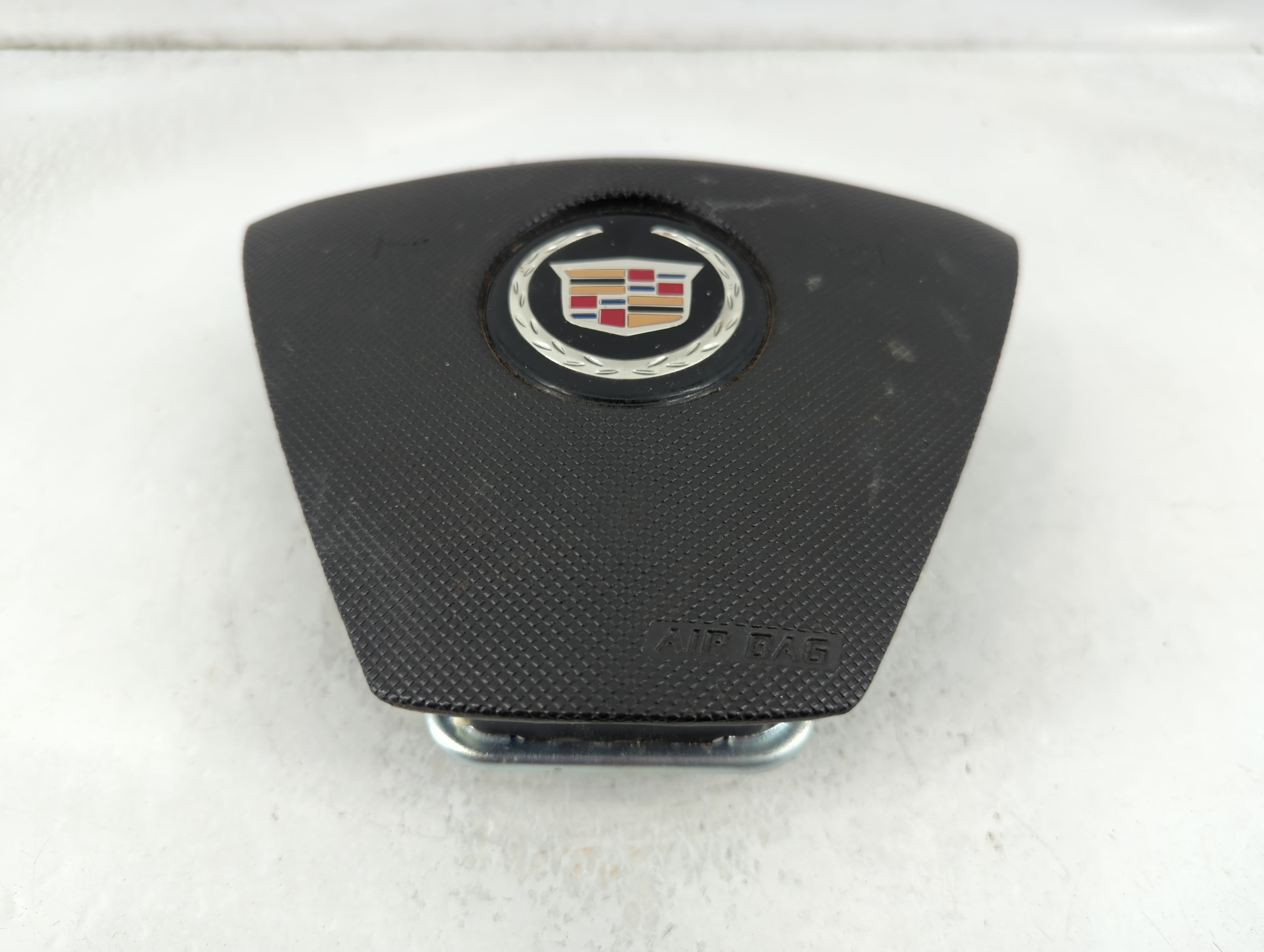 2004-2006 Cadillac Srx Air Bag Driver Left Steering Wheel Mounted Fits Fits 2003 2004 2005 2006 2007 OEM Used Auto Parts - Oemusedautoparts1.com