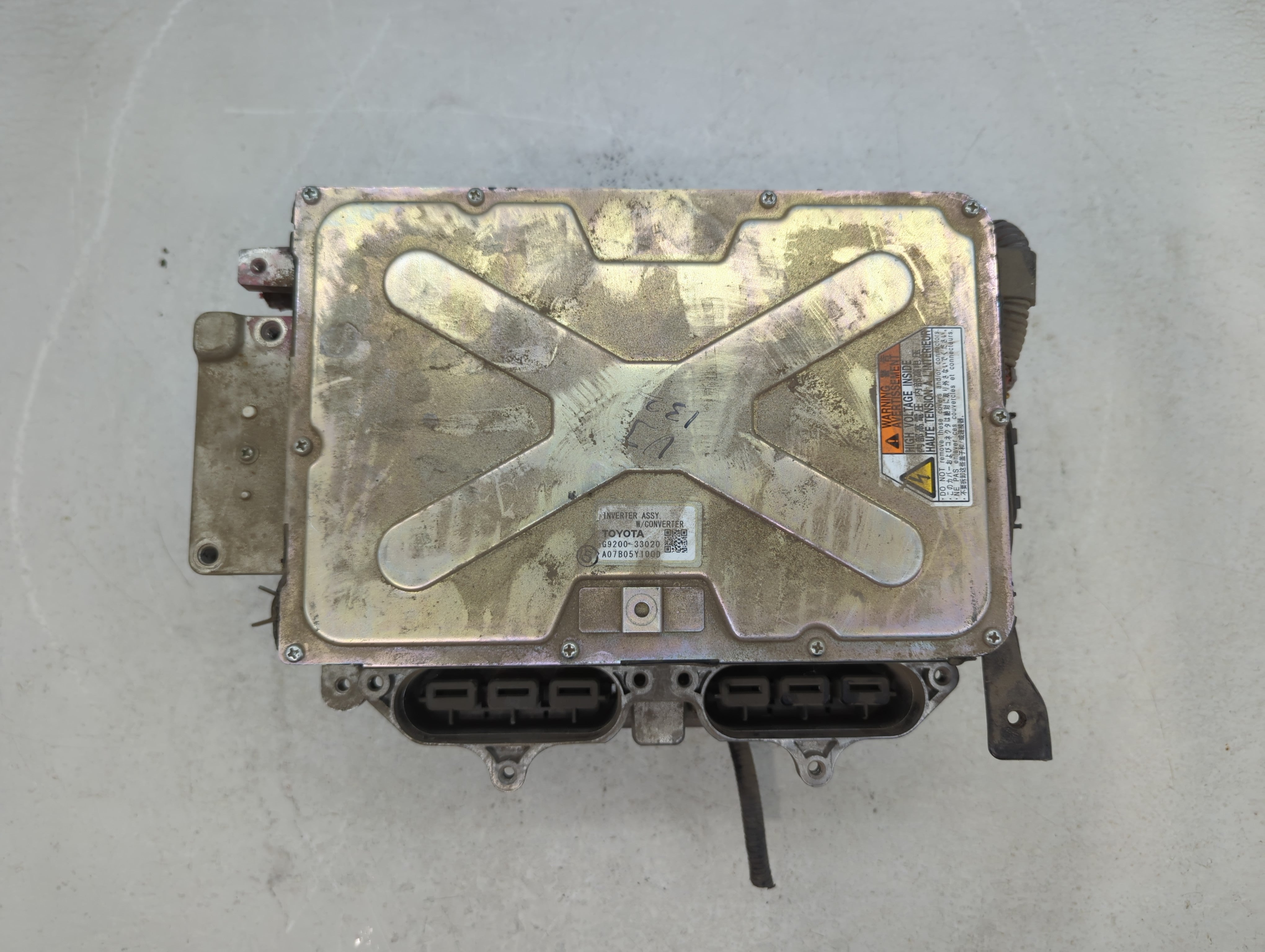 2007-2011 Toyota Camry Hybrid DC Synergy Drive Power Inverter P/N:G9200-33020 Fits Fits 2007 2008 2009 2010 2011 OEM Used Auto Parts - Oemusedautoparts1.com