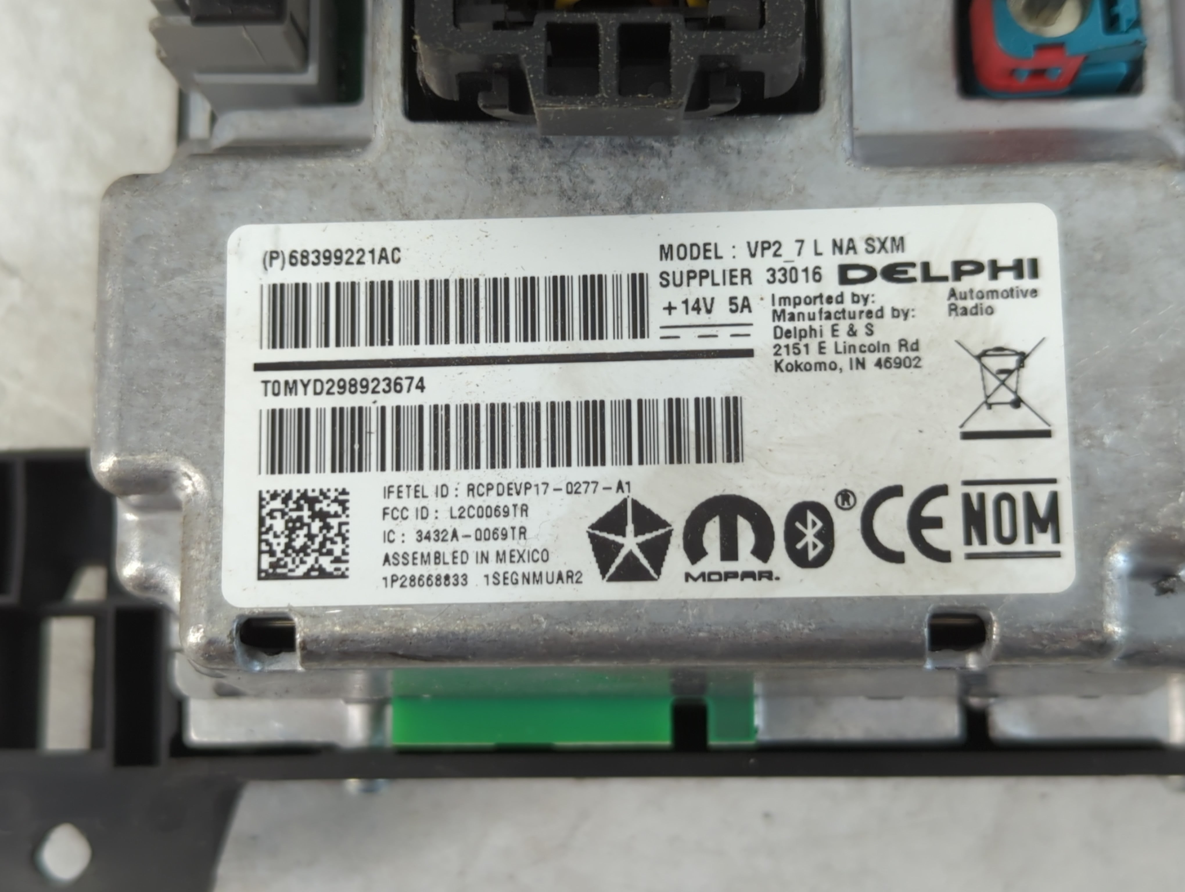2018-2019 Dodge Charger Radio AM FM Cd Player Receiver Replacement P/N:P68399221AC Fits Fits 2018 2019 OEM Used Auto Parts - Oemusedautoparts1.com
