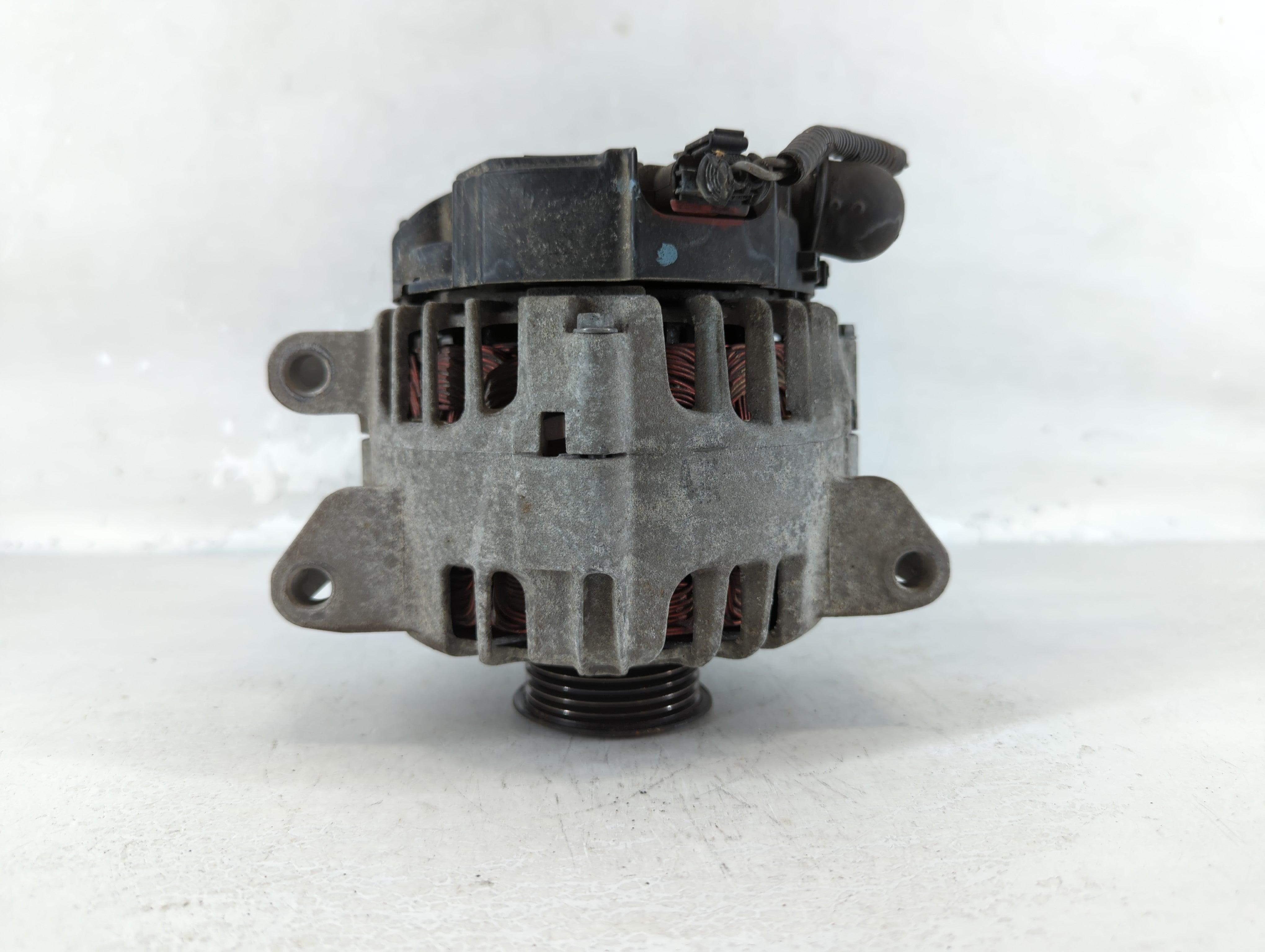 2010-2017 Chevrolet Equinox Alternator Replacement Generator Charging Assembly Engine OEM P/N:2620360 13588328 Fits OEM Used Auto Parts - Oemusedautoparts1.com