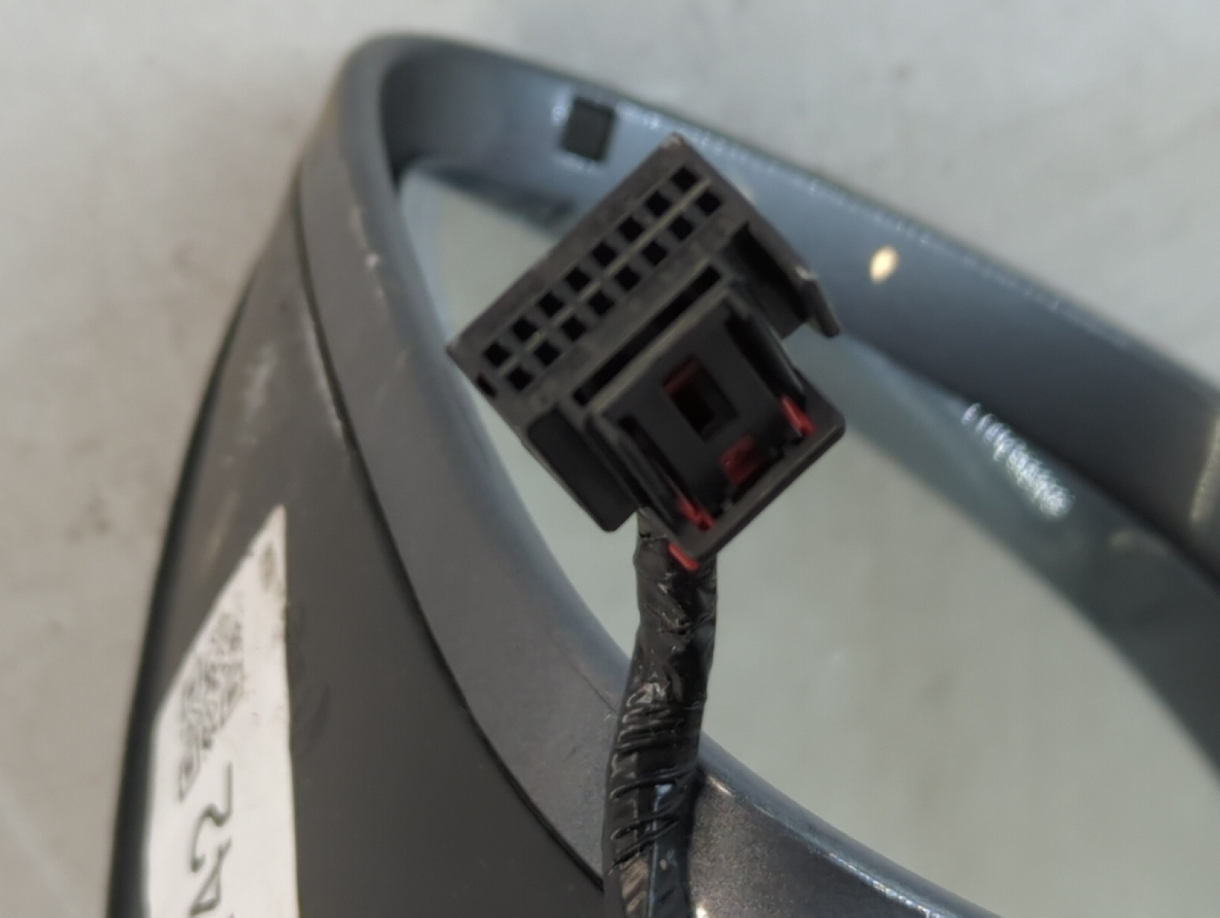 2009-2014 Audi Q5 Side Mirror Replacement Driver Left View Door Mirror P/N:8R1 857 409 E Fits Fits 2009 2010 2011 2012 2013 2014 OEM Used Auto Parts - Oemusedautoparts1.com