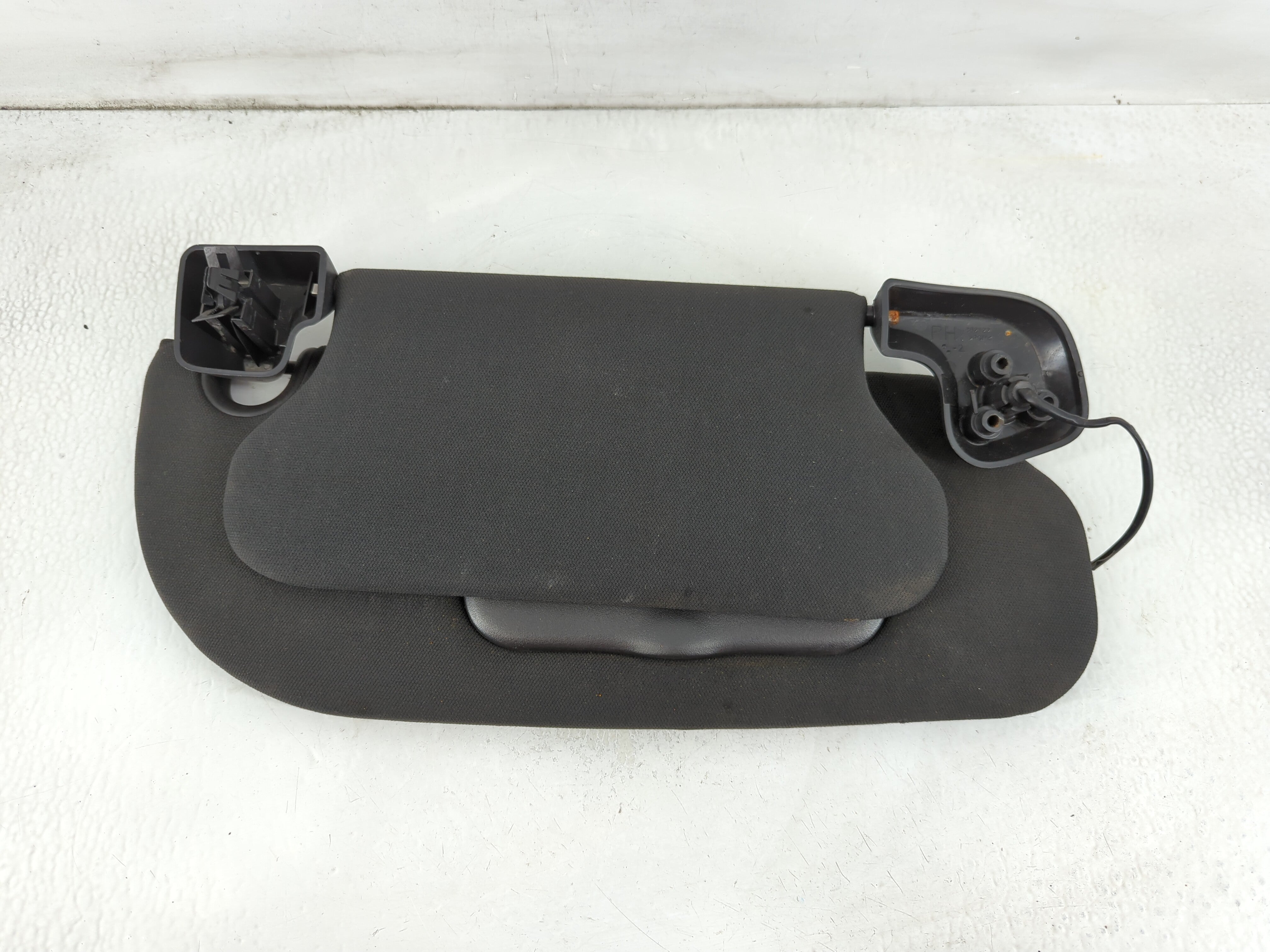 2008 Lincoln Navigator Sun Visor Shade Replacement Passenger Right Mirror Fits OEM Used Auto Parts - Oemusedautoparts1.com