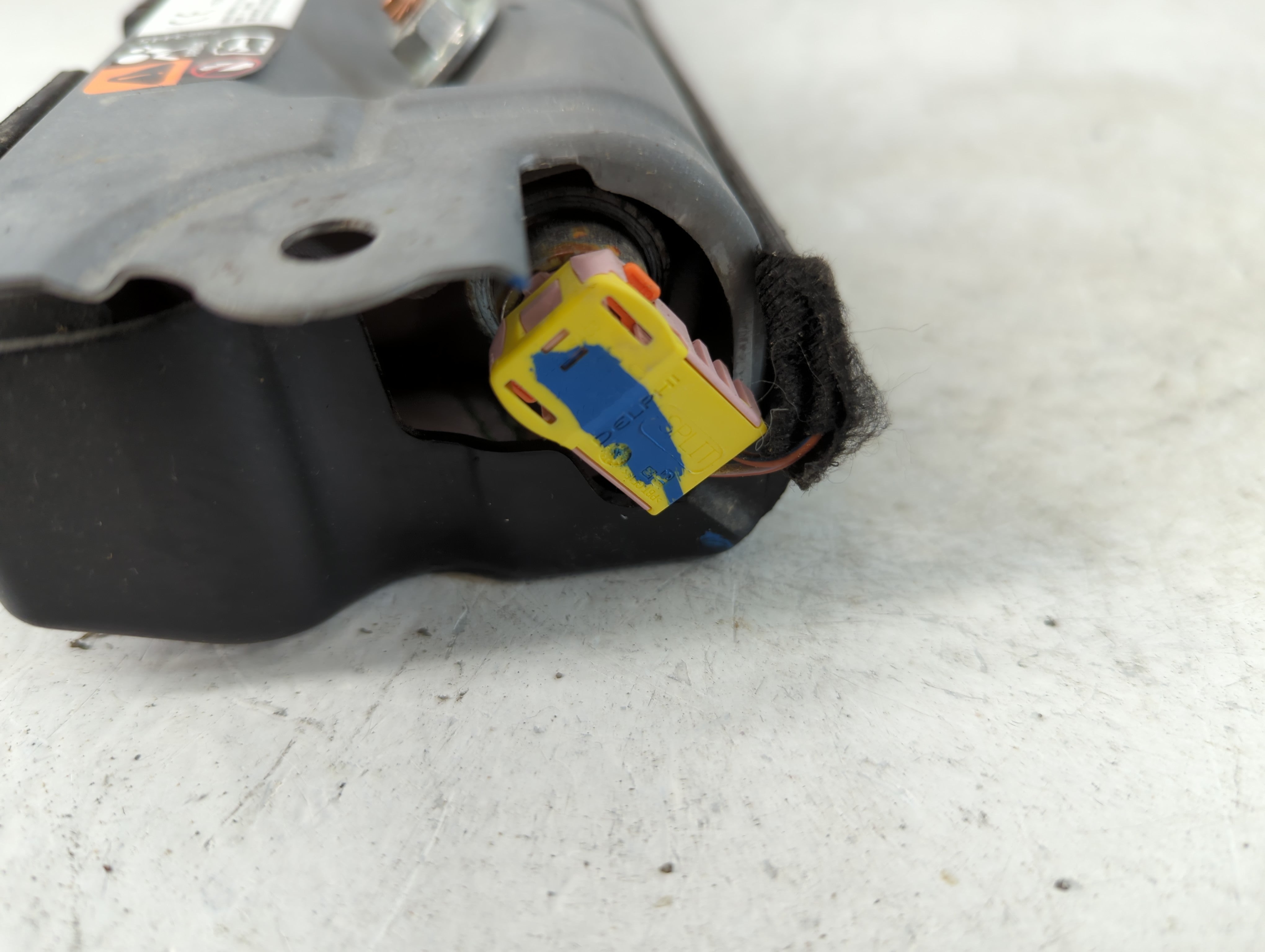 2016-2021 Chevrolet Malibu Air Bag Driver Left Knee OEM P/N:23420286 Fits Fits 2016 2017 2018 2019 2020 2021 OEM Used Auto Parts - Oemusedautoparts1.com