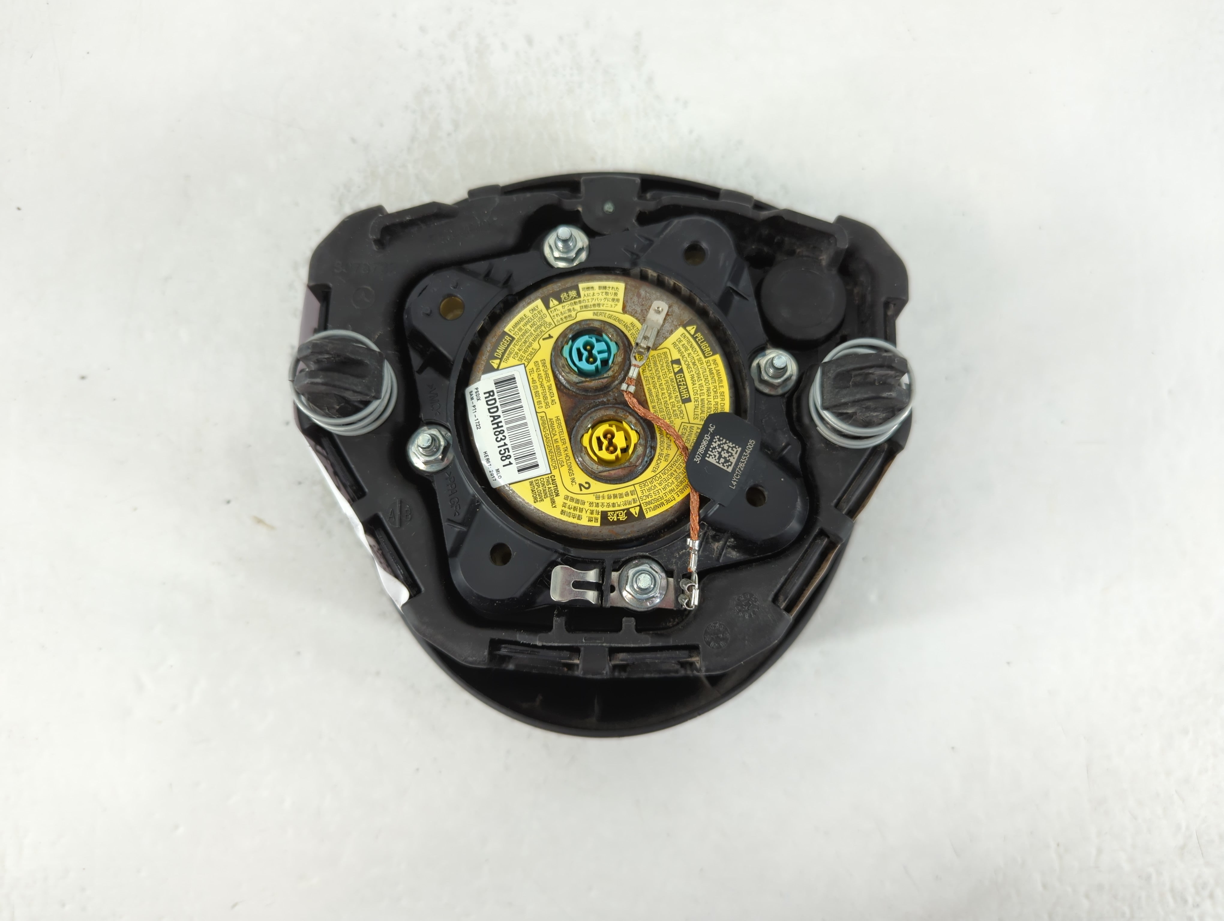 2014-2018 Mercedes-Benz Cla250 Air Bag Driver Left Steering Wheel Mounted Fits Fits 2014 2015 2016 2017 2018 2019 2020 OEM Used Auto Parts - Oemusedautoparts1.com