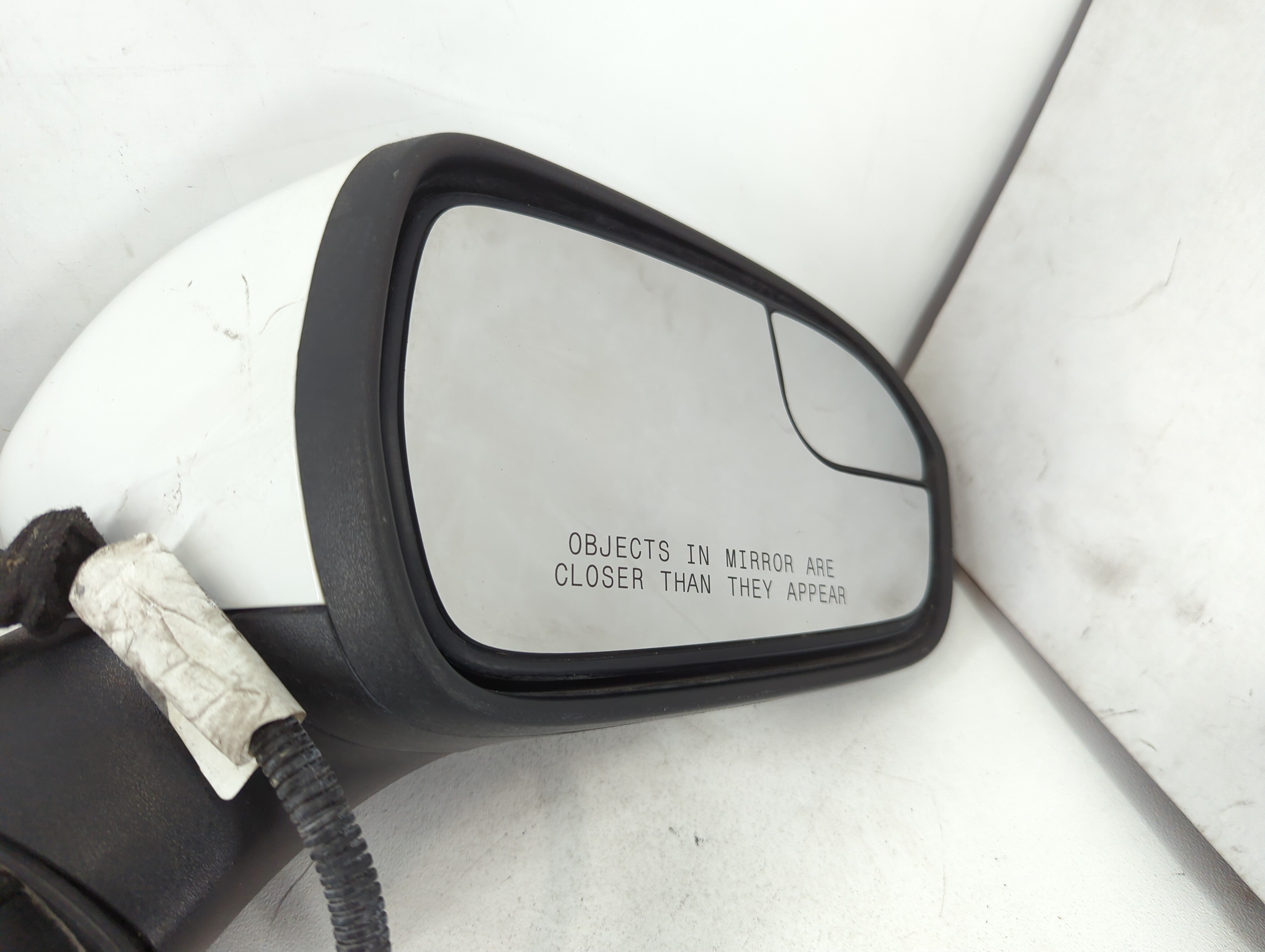 2018 Ford Fusion Side Mirror Replacement Passenger Right View Door Mirror P/N:FS73-17682-AB54WF Fits OEM Used Auto Parts - Oemusedautoparts1.com