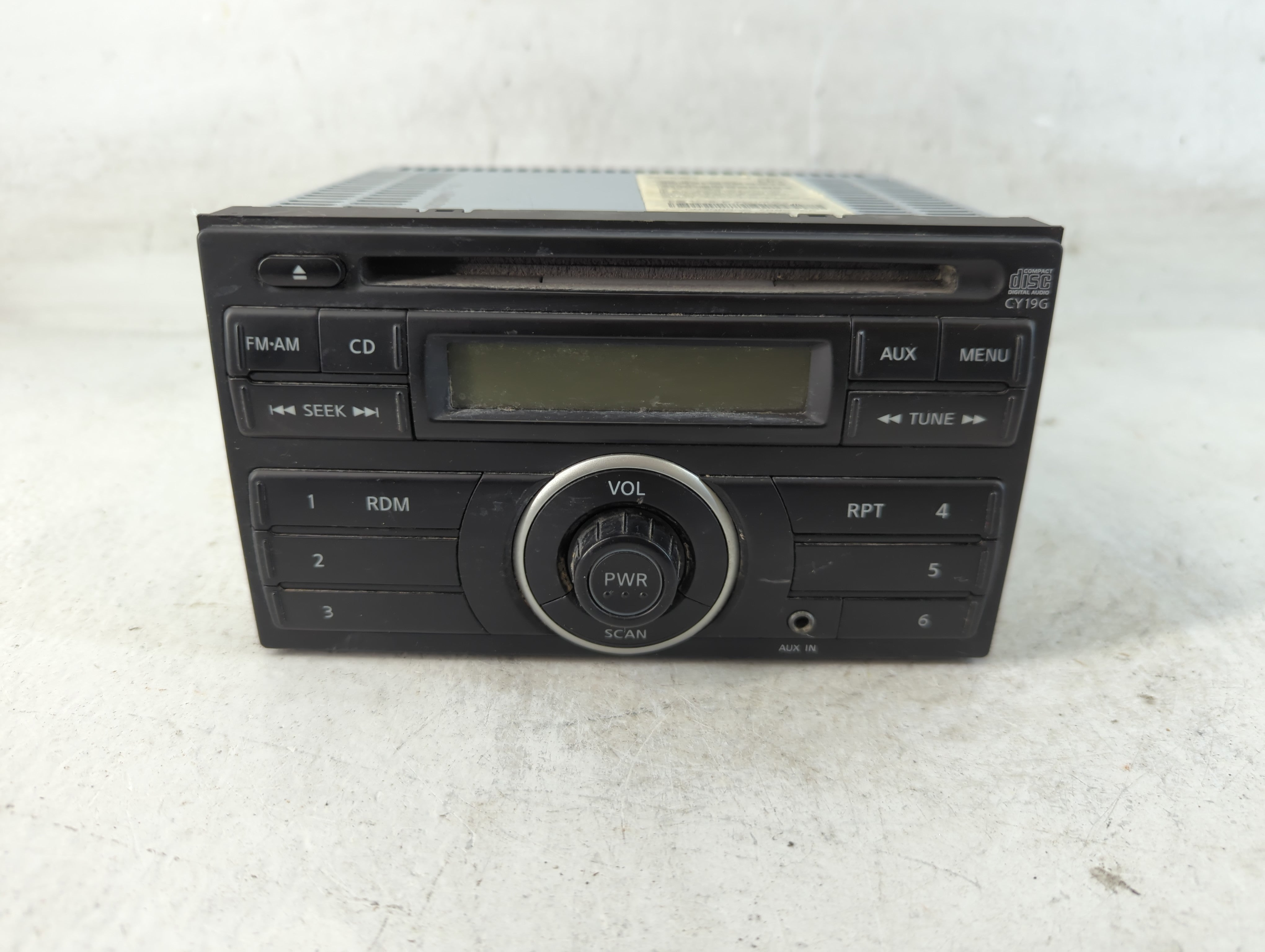 2012-2014 Nissan Versa Radio AM FM Cd Player Receiver Replacement P/N:28185 3AN0A Fits Fits 2012 2013 2014 OEM Used Auto Parts - Oemusedautoparts1.com
