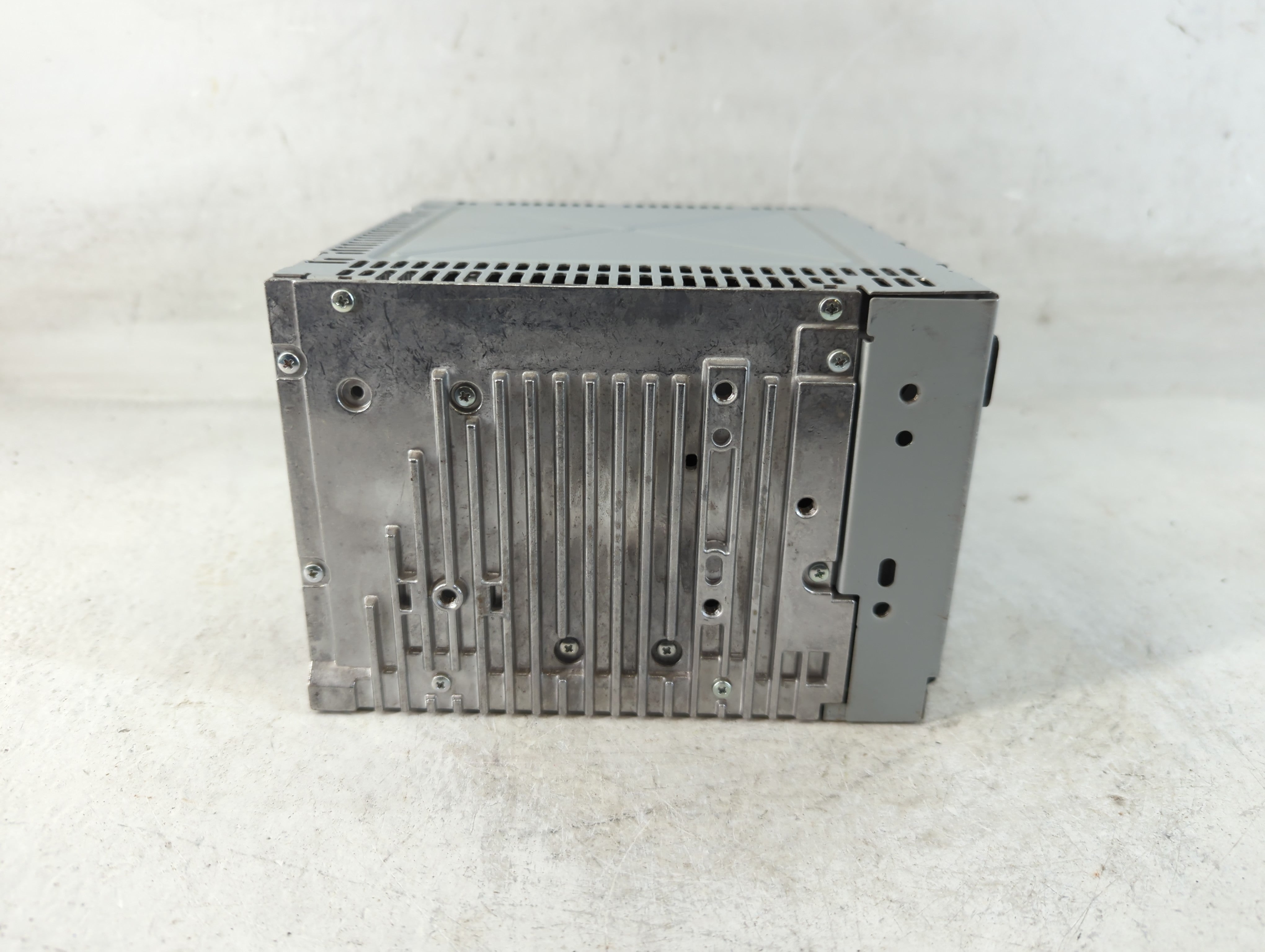 2010-2012 Ford Fusion Radio AM FM Cd Player Receiver Replacement P/N:BE5T-19C157-AB Fits Fits 2010 2011 2012 OEM Used Auto Parts - Oemusedautoparts1.com
