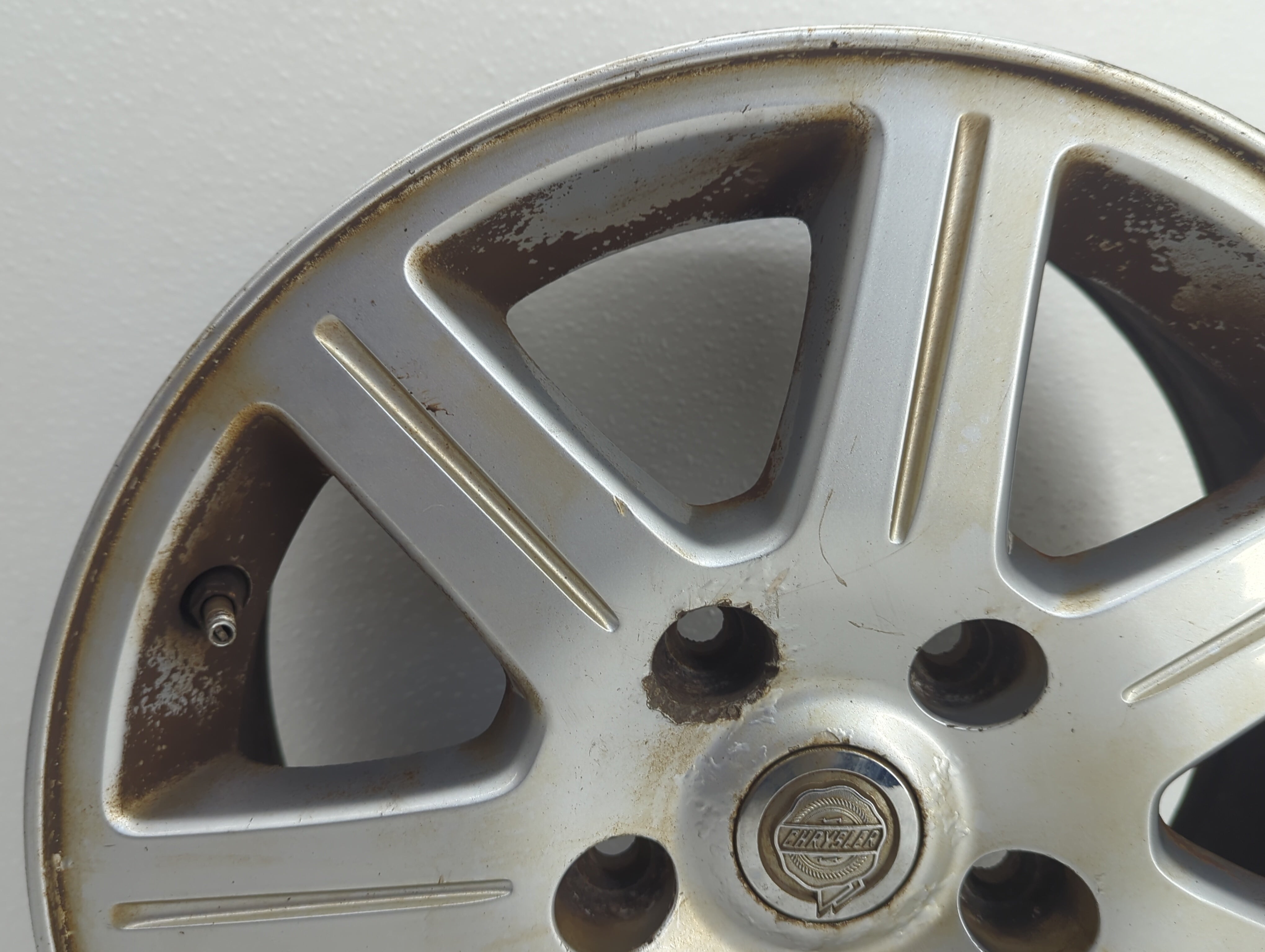 2010-2013 Chrysler Town & Country Wheel Rim Oem - Oemusedautoparts1.com
