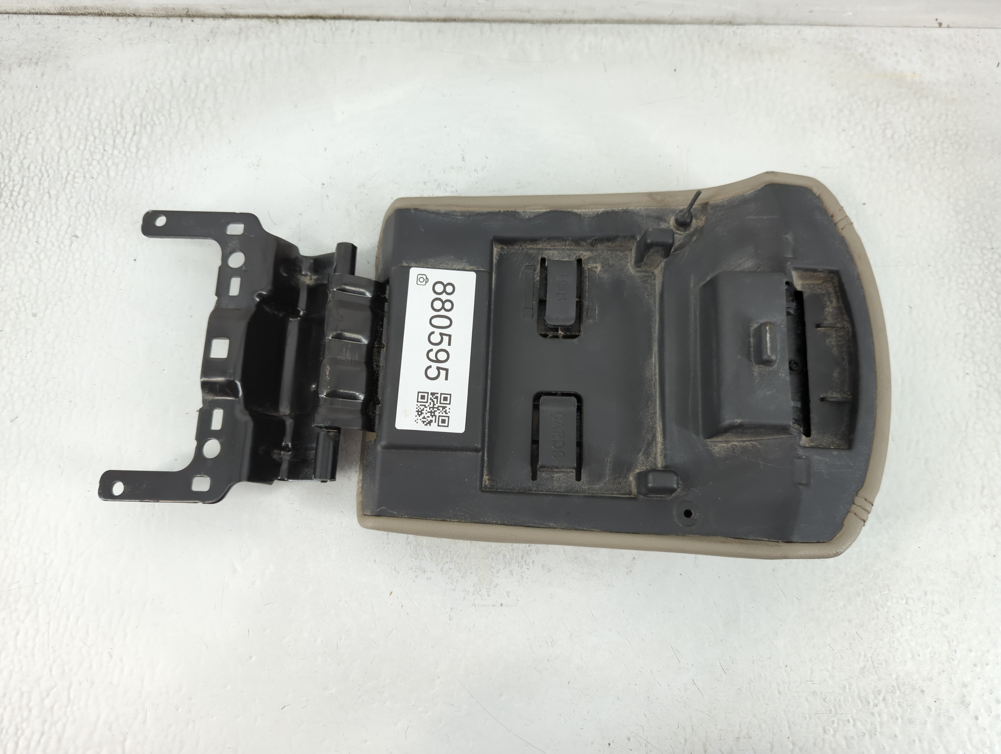 2008-2010 Ford Explorer Center Console Armrest Cover Lid P/N:00010717 151318NAA Fits Fits 2008 2009 2010 OEM Used Auto Parts - Oemusedautoparts1.com