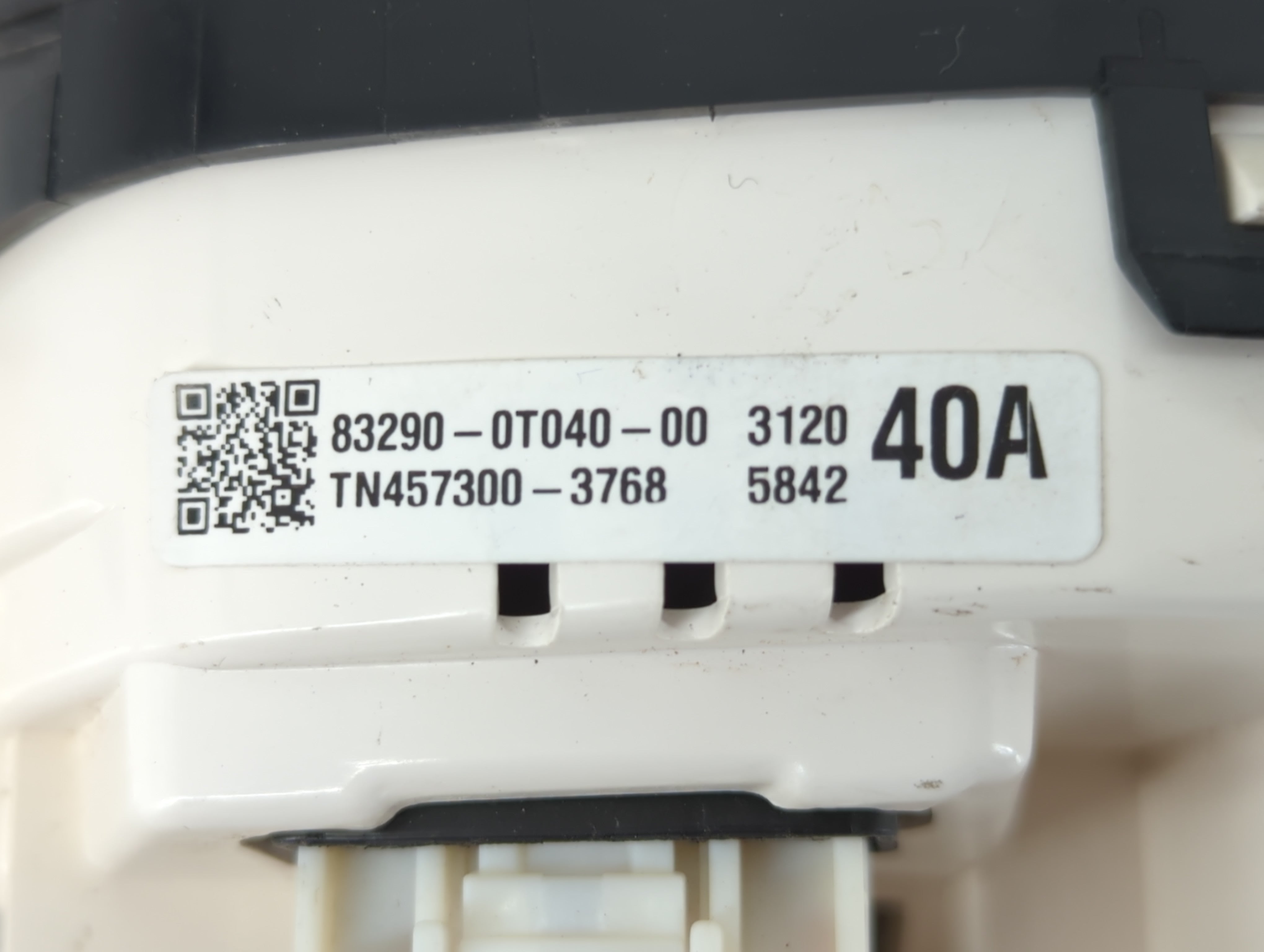 2009-2012 Toyota Venza Information Display Screen - Oemusedautoparts1.com