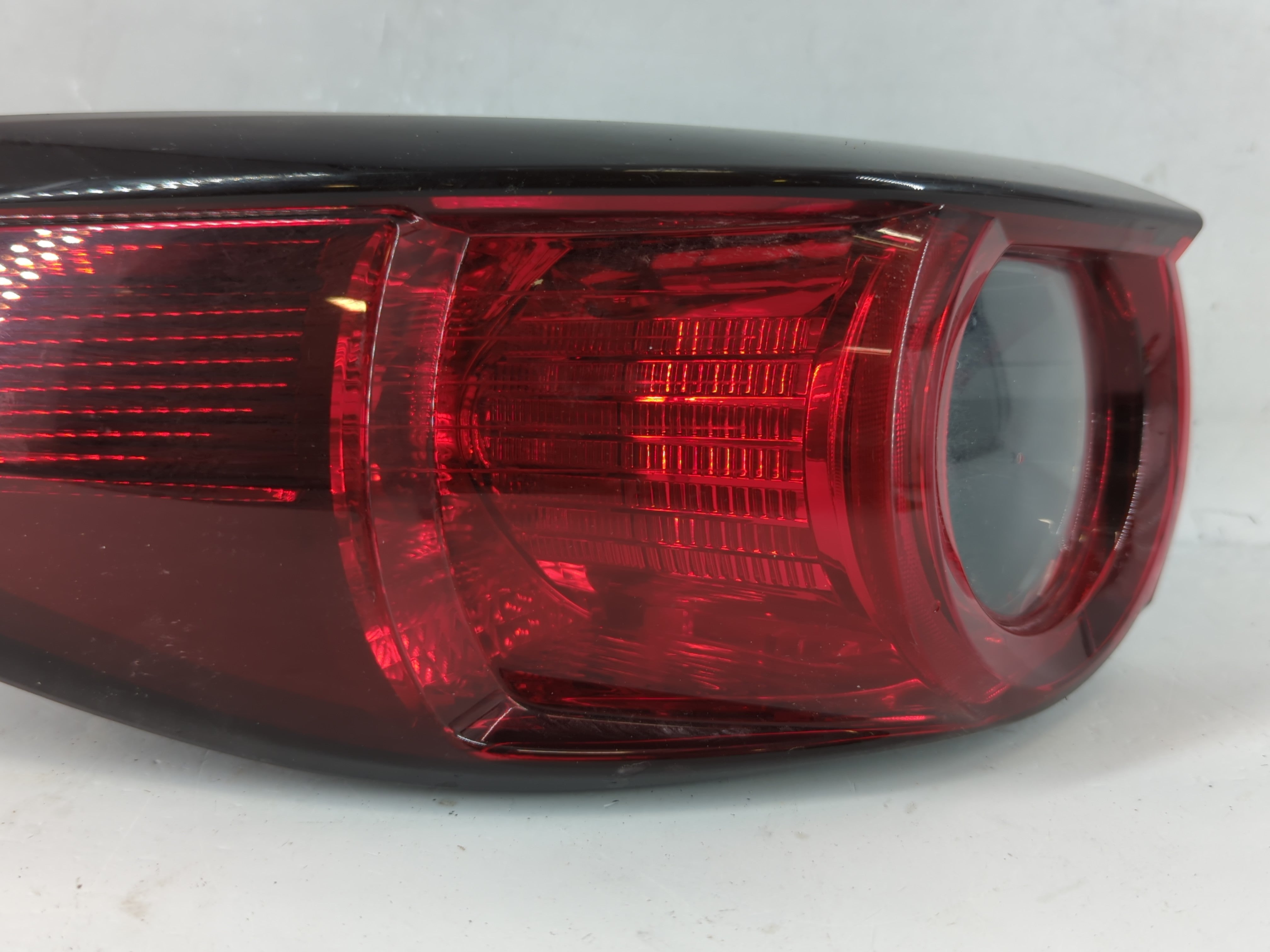 2017-2021 Mazda Cx-5 Tail Light Assembly Passenger Right OEM P/N:K2442 Fits Fits 2017 2018 2019 2020 2021 OEM Used Auto Parts - Oemusedautoparts1.com