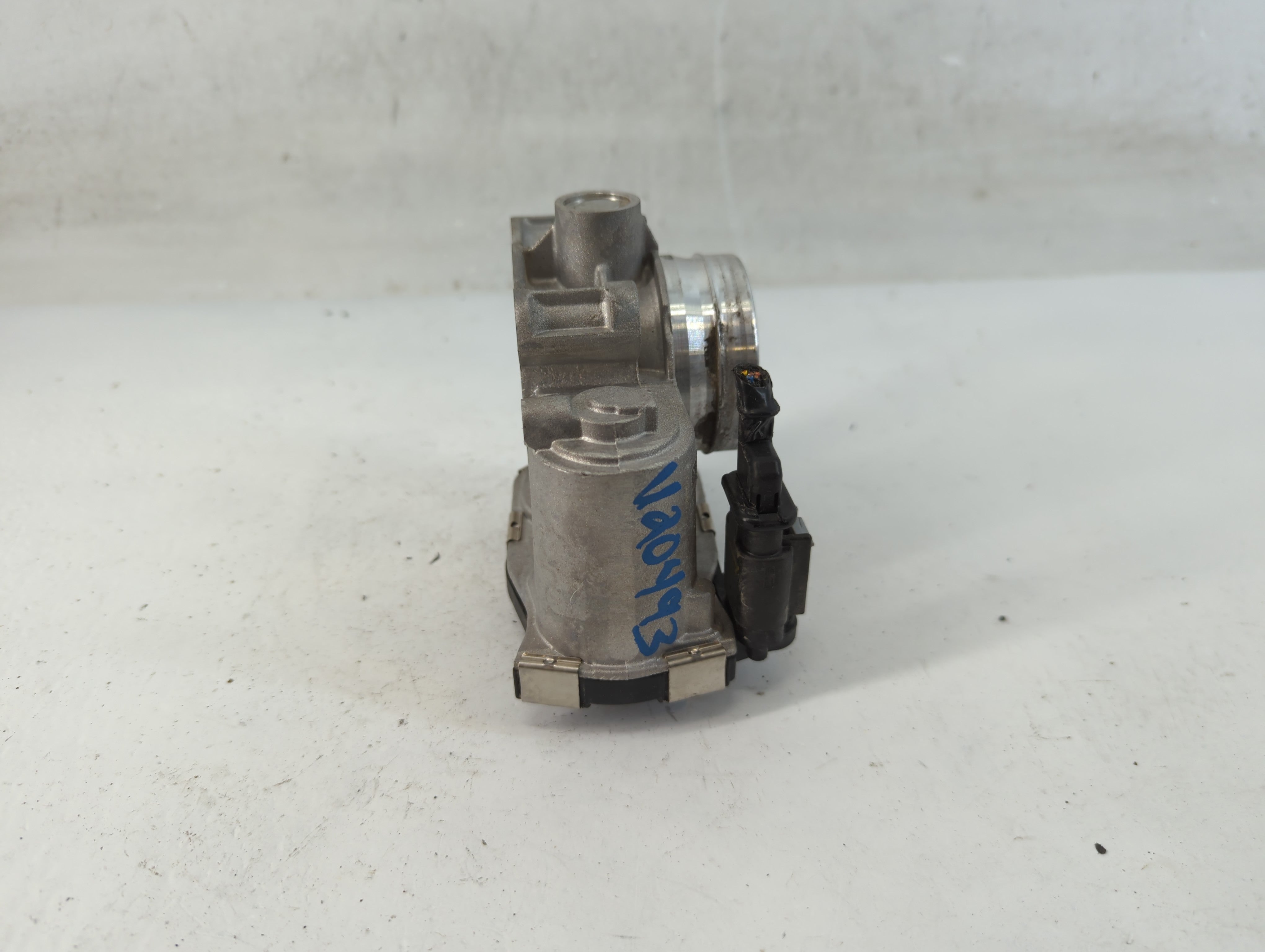2016-2021 Buick Encore Throttle Body P/N:12671379AA Fits Fits 2016 2017 2018 2019 2020 2021 2022 OEM Used Auto Parts - Oemusedautoparts1.com