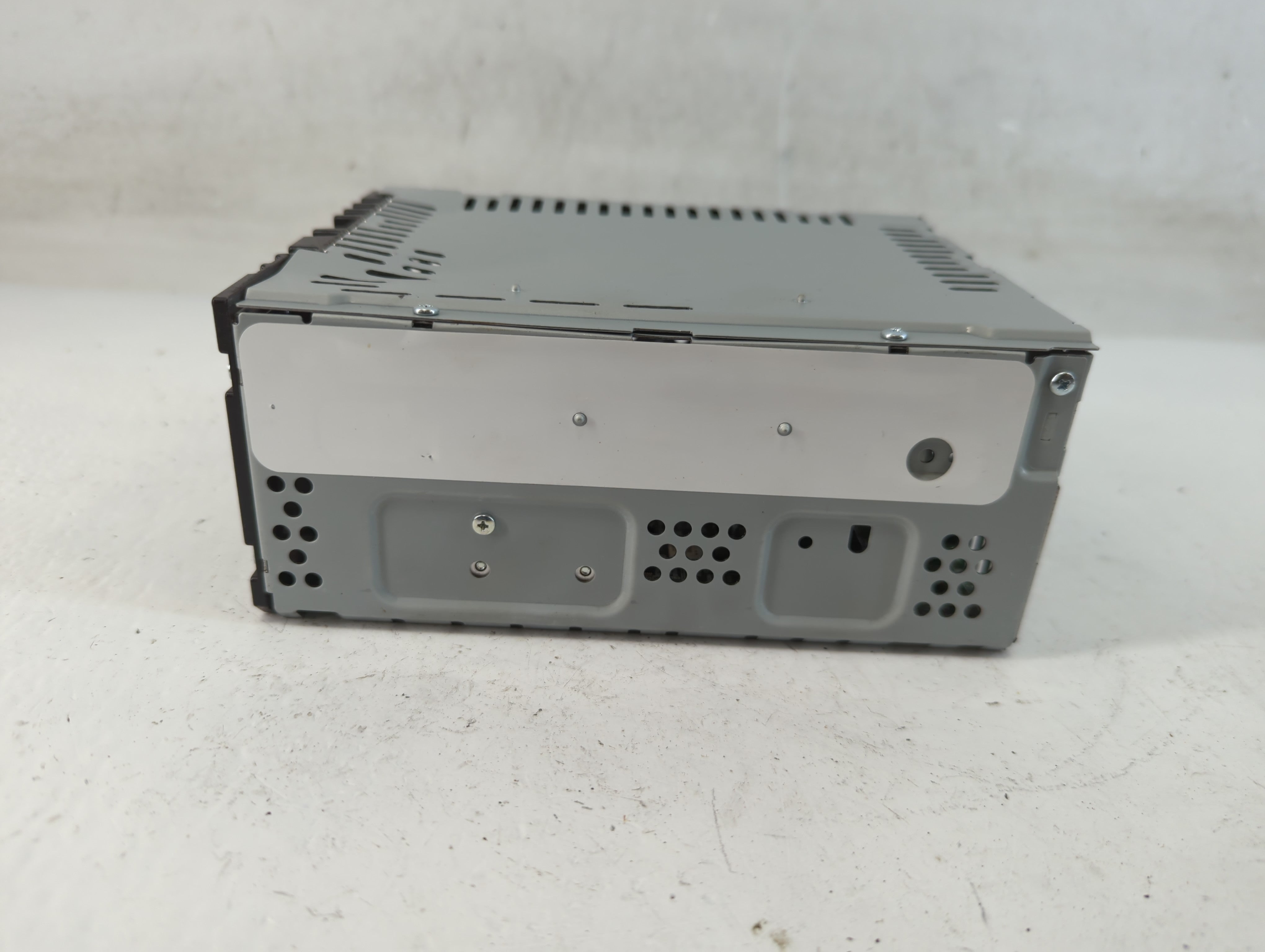 2019 Ford Edge Radio AM FM Cd Player Receiver Replacement P/N:KT4T-18D818-KB Fits OEM Used Auto Parts - Oemusedautoparts1.com