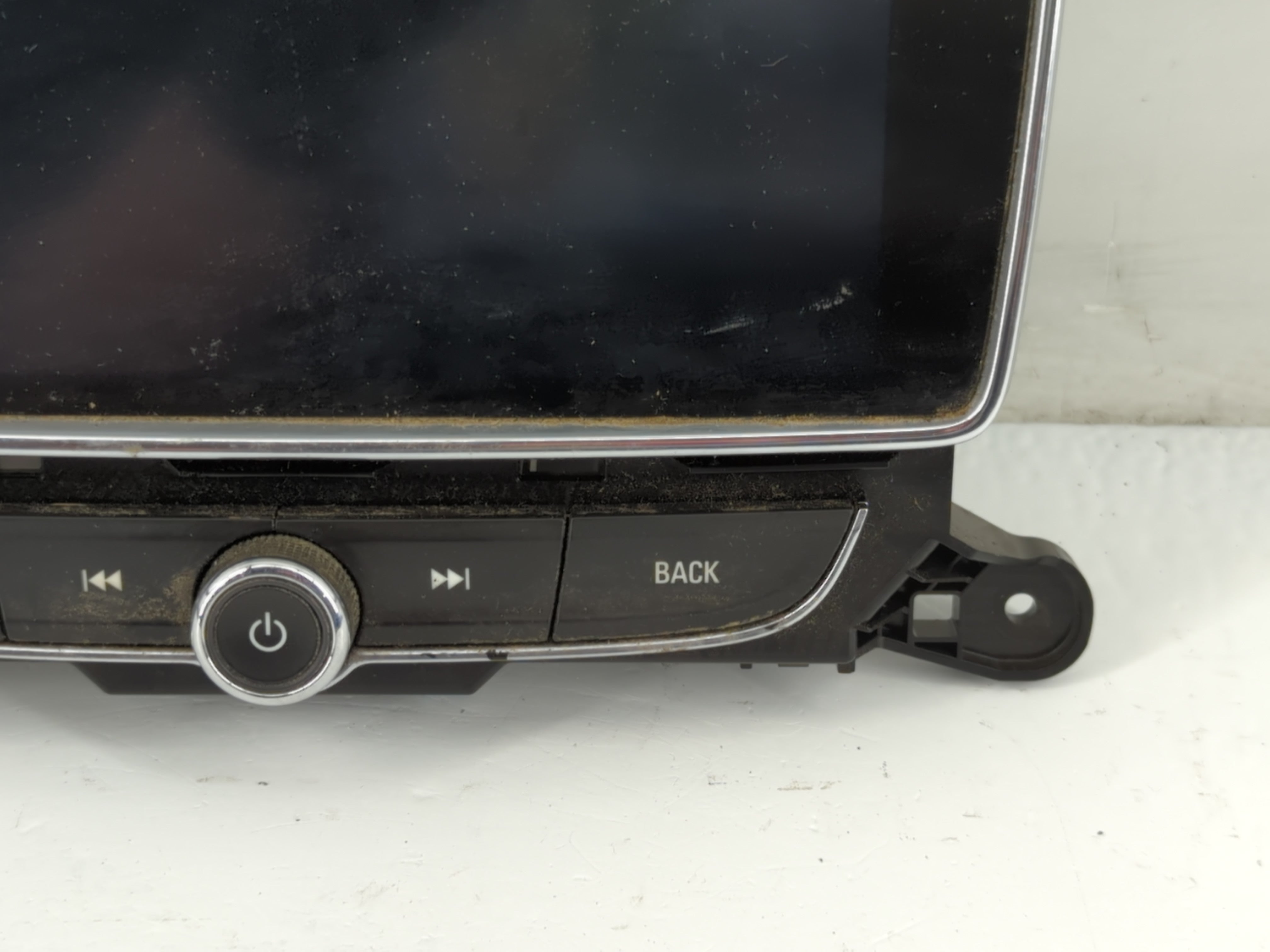 2017 Buick Encore Radio AM FM Cd Player Receiver Replacement P/N:42498391 Fits OEM Used Auto Parts - Oemusedautoparts1.com