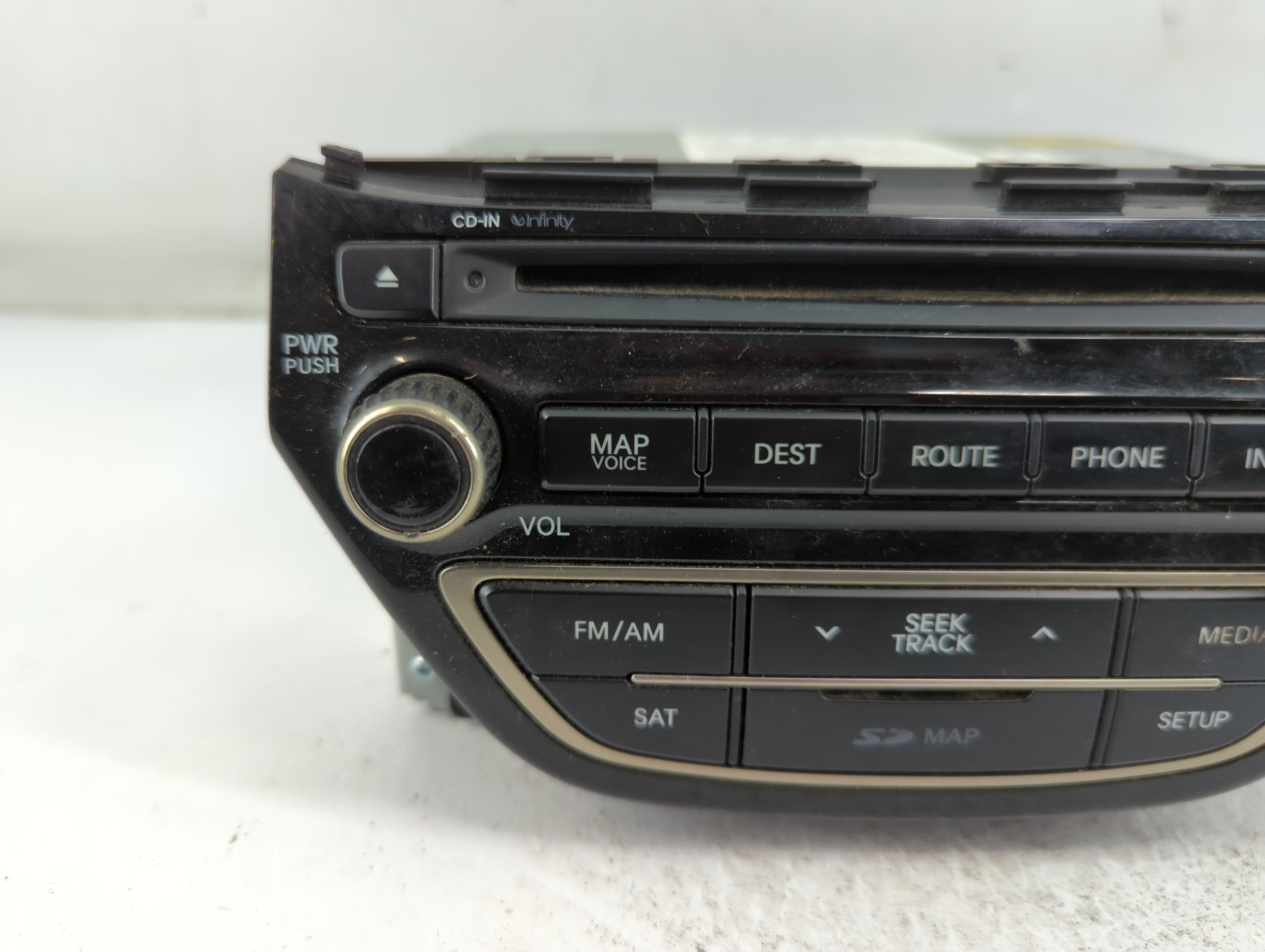 2014-2015 Hyundai Genesis Radio AM FM Cd Player Receiver Replacement P/N:96560-2M550YHG Fits Fits 2014 2015 OEM Used Auto Parts - Oemusedautoparts1.com