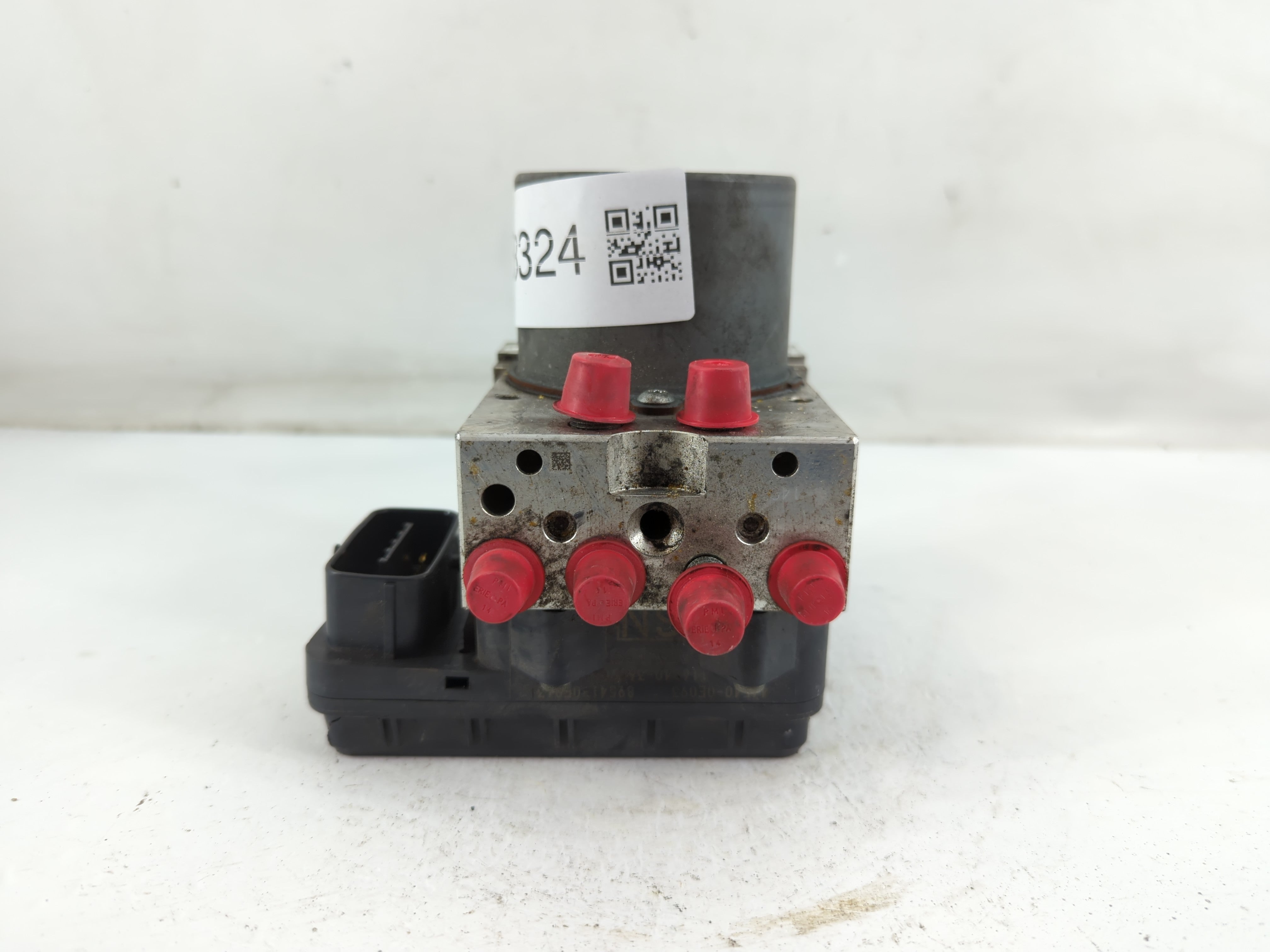 2014-2015 Lexus Rx350 ABS Pump Control Module Replacement P/N:116040-36390 89541-0E013, 44540-0E093 Fits Fits 2014 2015 OEM Used Auto Parts - Oemusedautoparts1.com