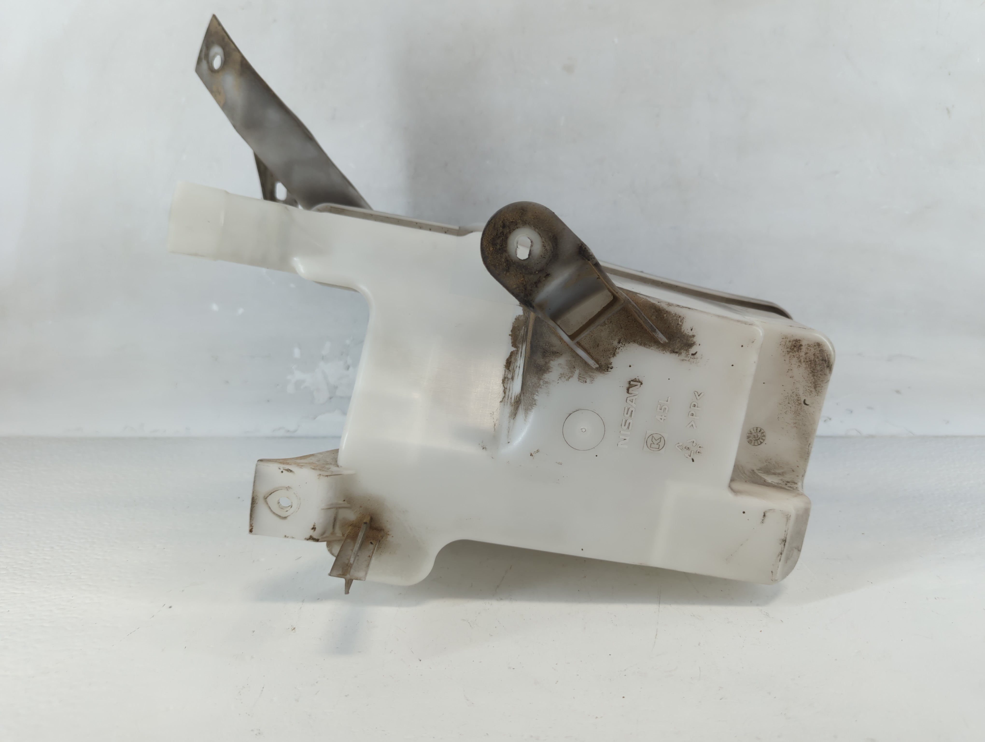 2009-2014 Nissan Maxima Windshield Washer Fluid Reservoir Bottle Oem - Oemusedautoparts1.com