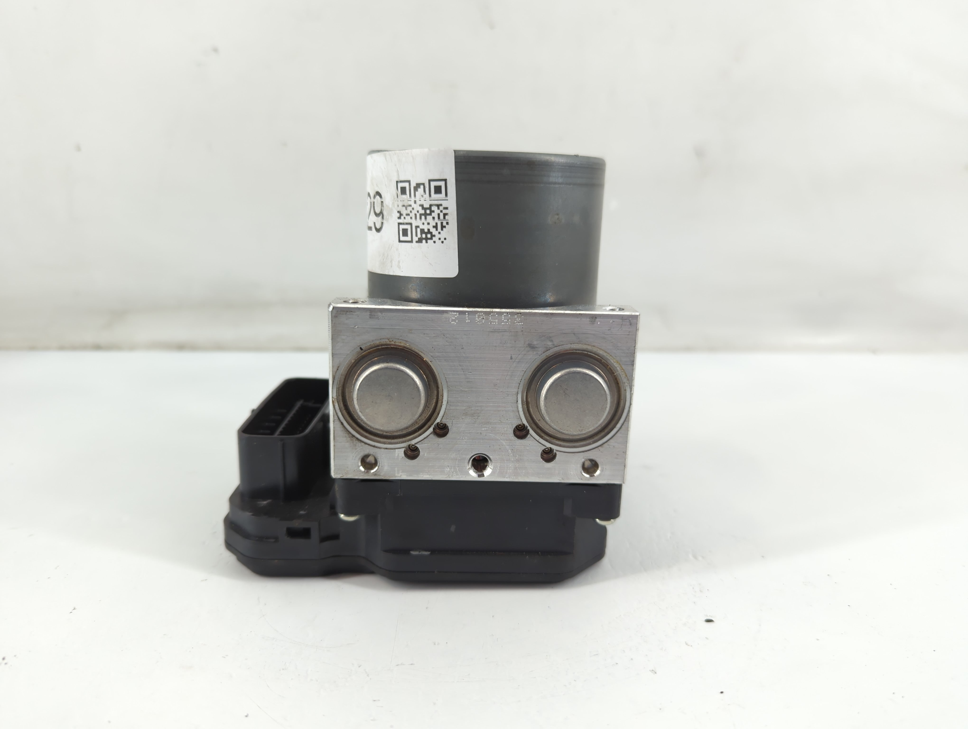 2017 Toyota Rav4 ABS Pump Control Module Replacement P/N:89541-0R121 116040-47440 Fits OEM Used Auto Parts - Oemusedautoparts1.com