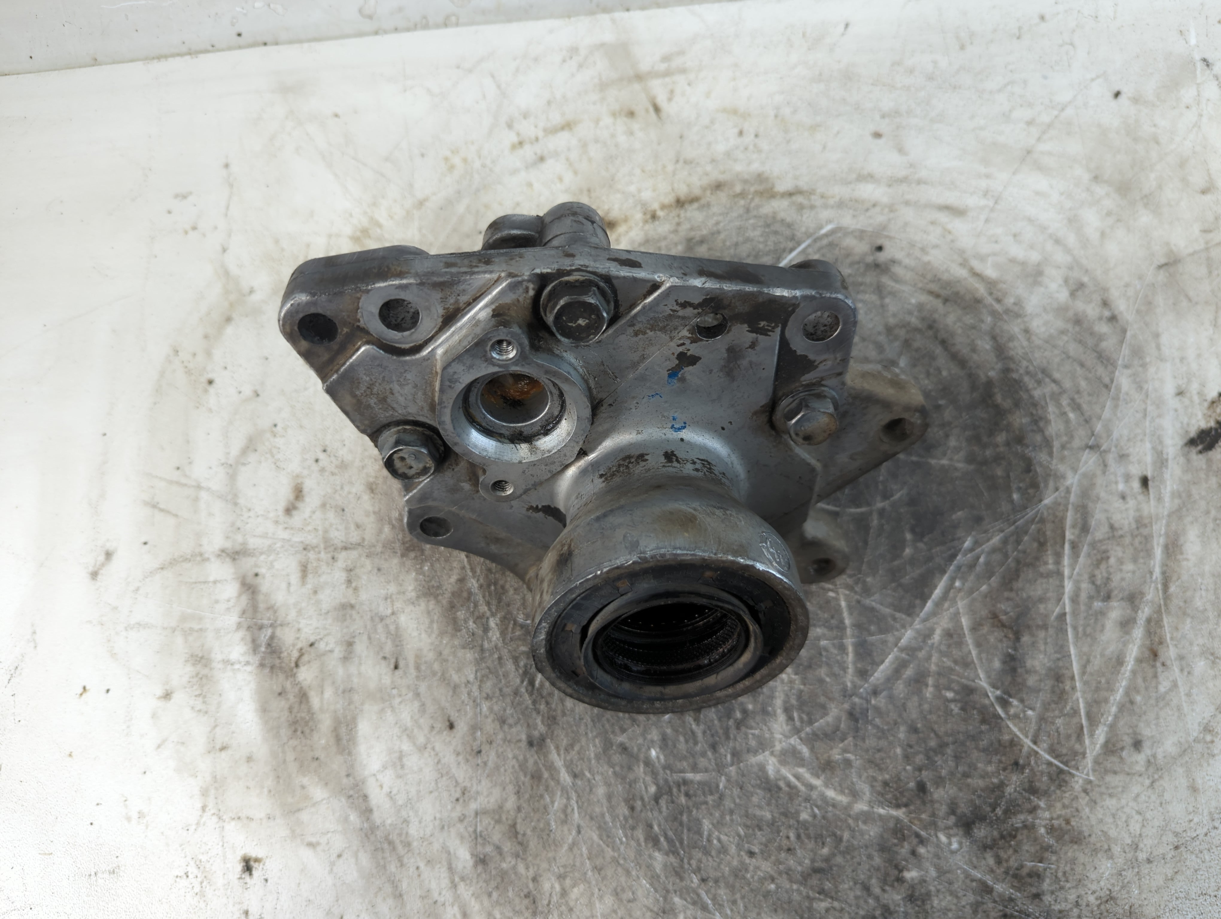 2005 Gmc Envoy Xl AXLE ACULATOR - Oemusedautoparts1.com
