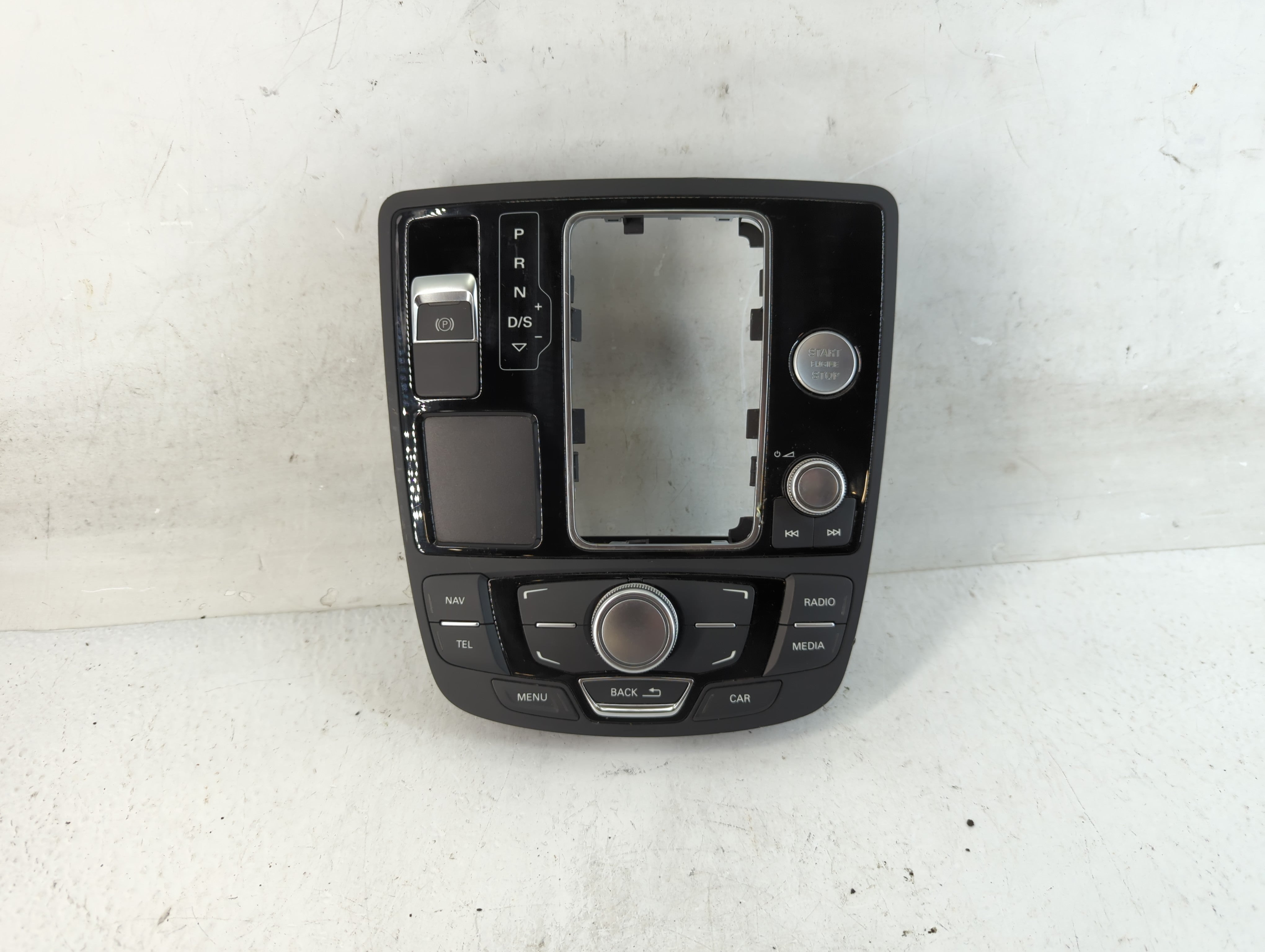 2012-2015 Audi A6 Radio AM FM Cd Player Receiver Replacement P/N:ET4T-18A802-AA Fits Fits 2012 2013 2014 2015 OEM Used Auto Parts - Oemusedautoparts1.com