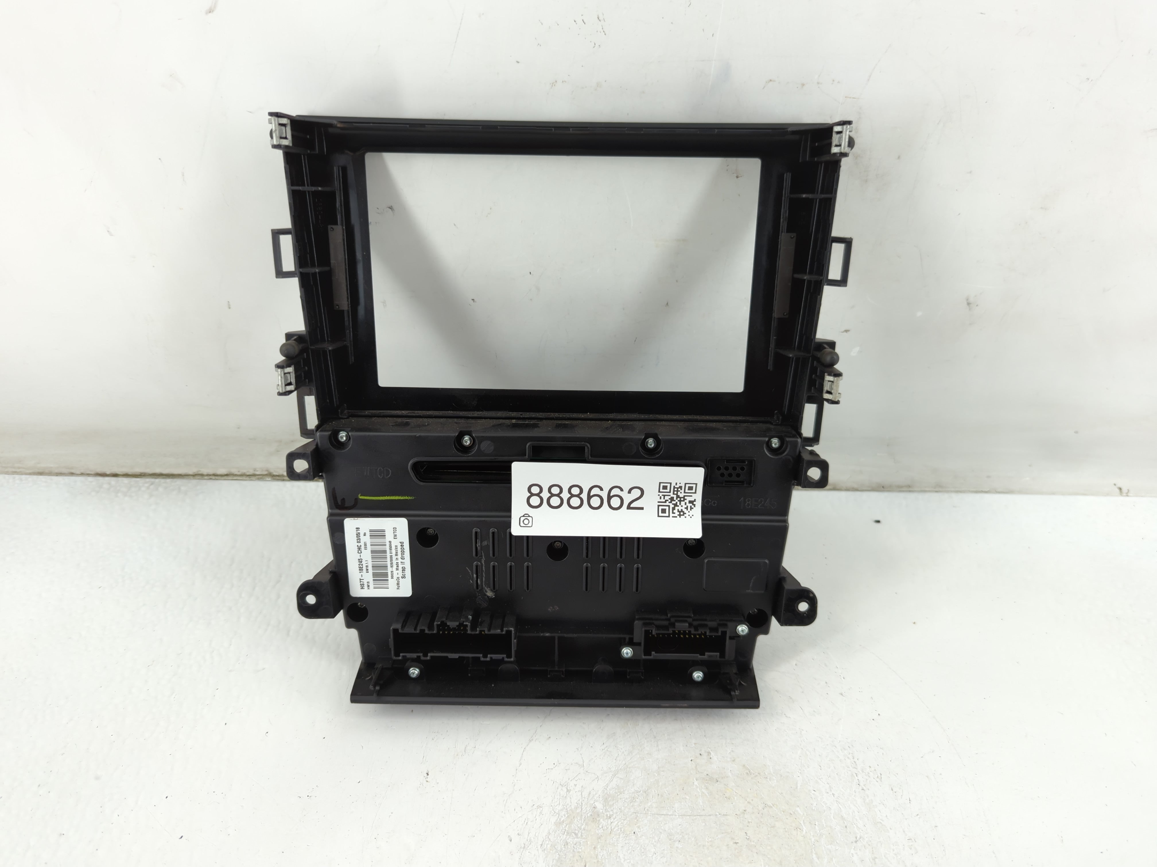 2016-2020 Ford Fusion Radio AM FM Cd Player Receiver Replacement P/N:HS7T-18E245-CHC Fits Fits 2016 2017 2018 2019 2020 OEM Used Auto Parts - Oemusedautoparts1.com