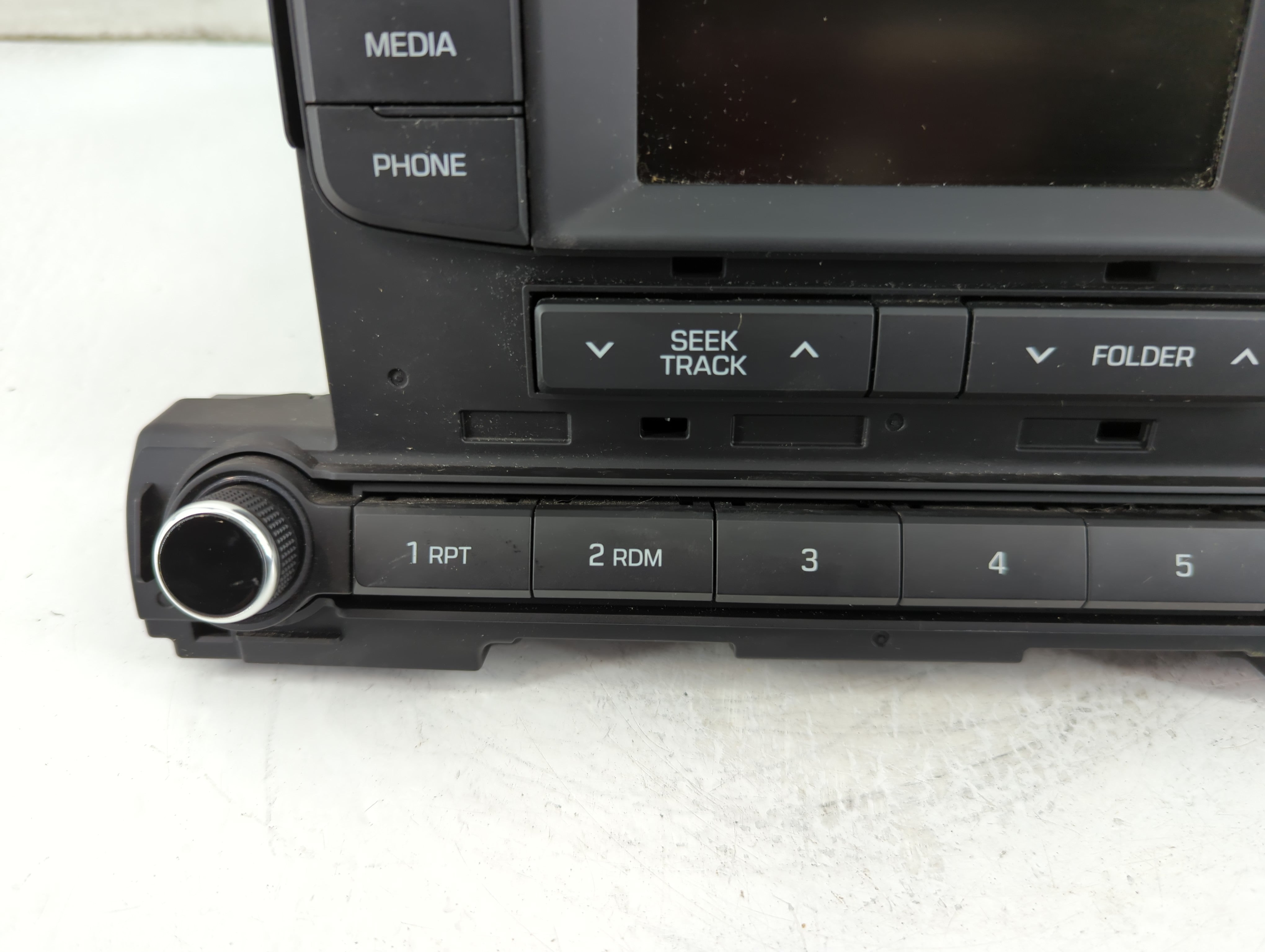 2017-2018 Hyundai Elantra Radio AM FM Cd Player Receiver Replacement P/N:96170-F2270UAT Fits Fits 2017 2018 OEM Used Auto Parts - Oemusedautoparts1.com