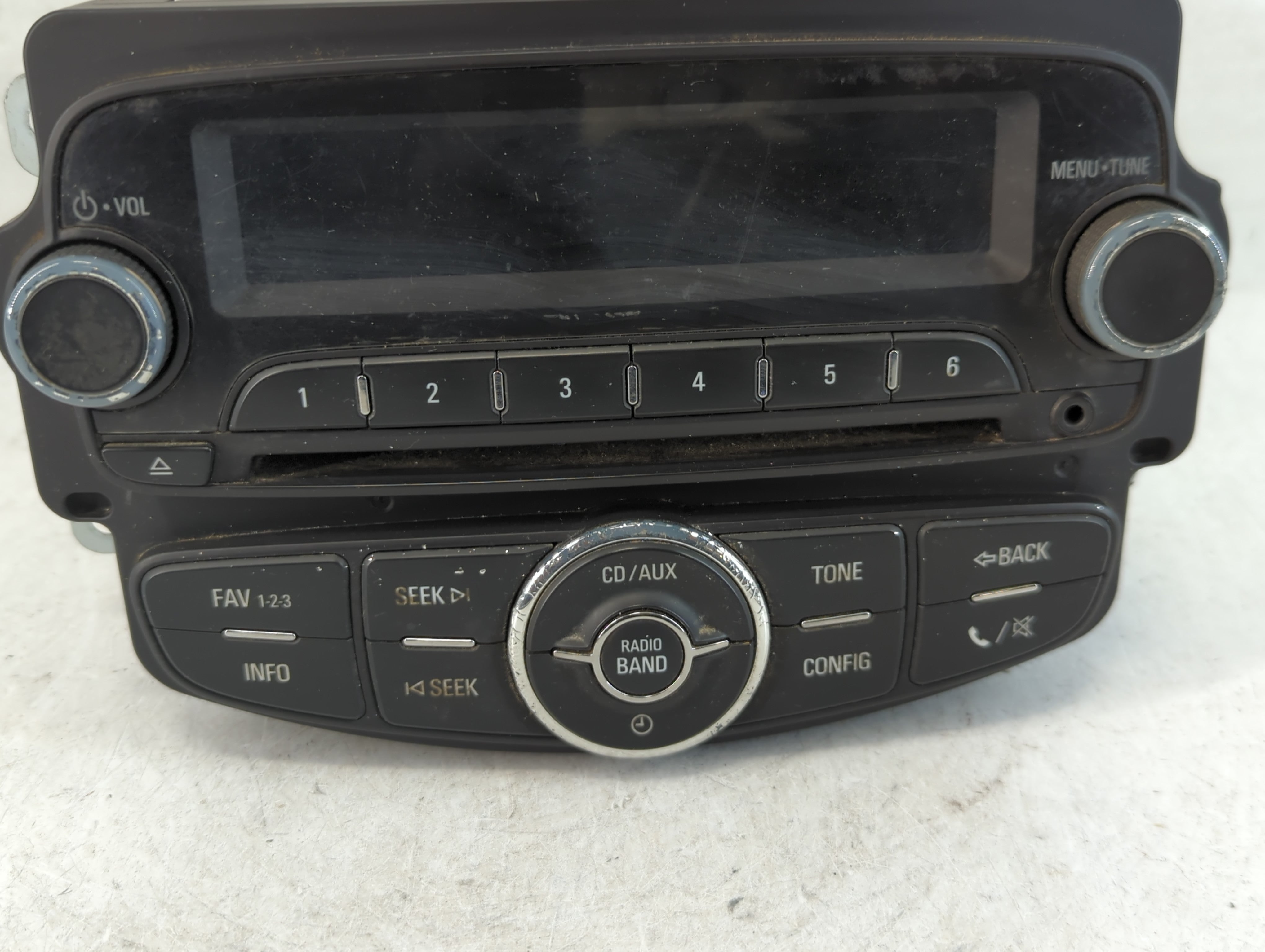 2012 Chevrolet Sonic Radio AM FM Cd Player Receiver Replacement P/N:811403062 95909138 Fits OEM Used Auto Parts - Oemusedautoparts1.com
