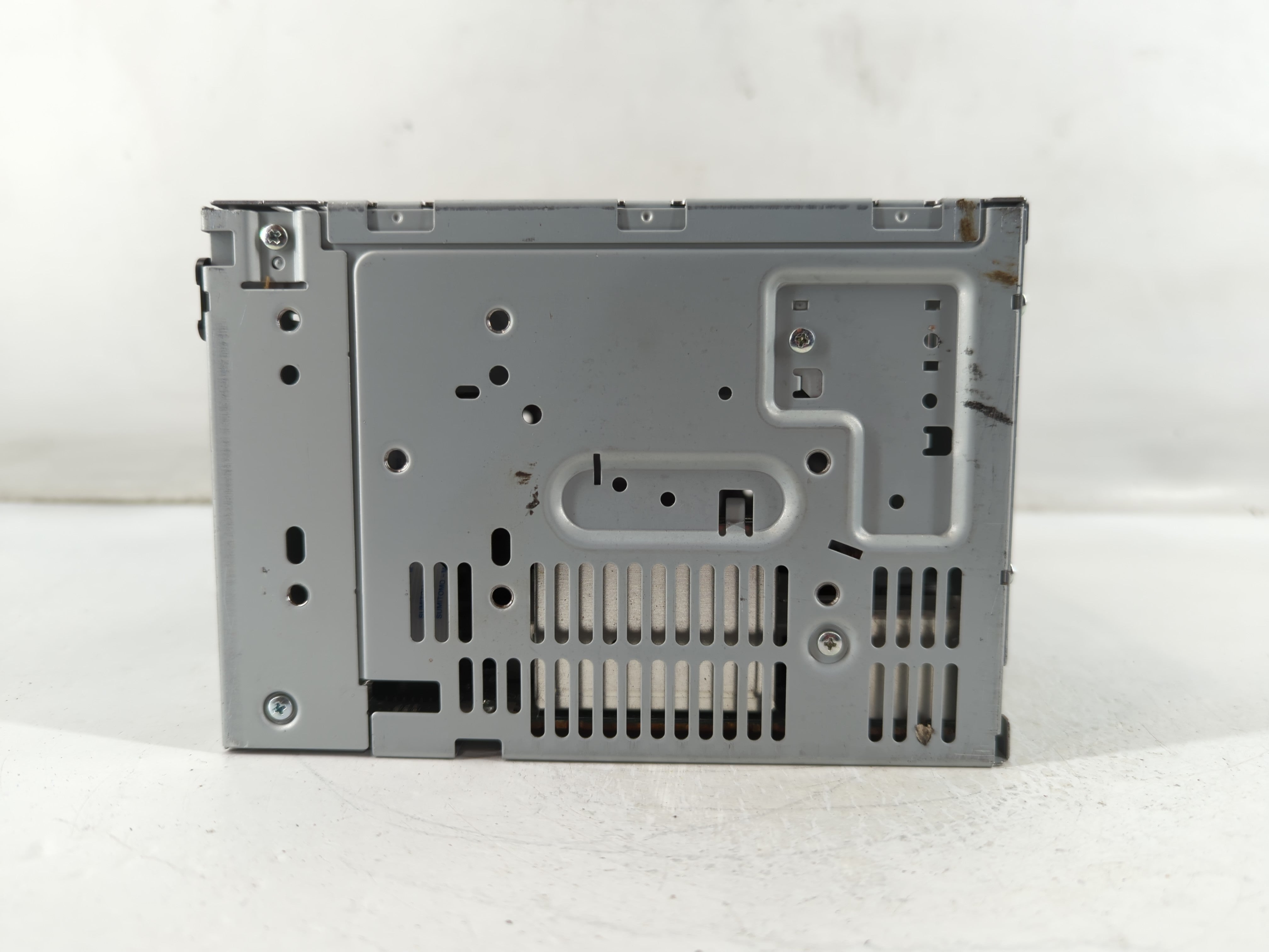 2011-2012 Ford Taurus Radio AM FM Cd Player Receiver Replacement P/N:BG1T-19C107-AA Fits Fits 2011 2012 OEM Used Auto Parts - Oemusedautoparts1.com