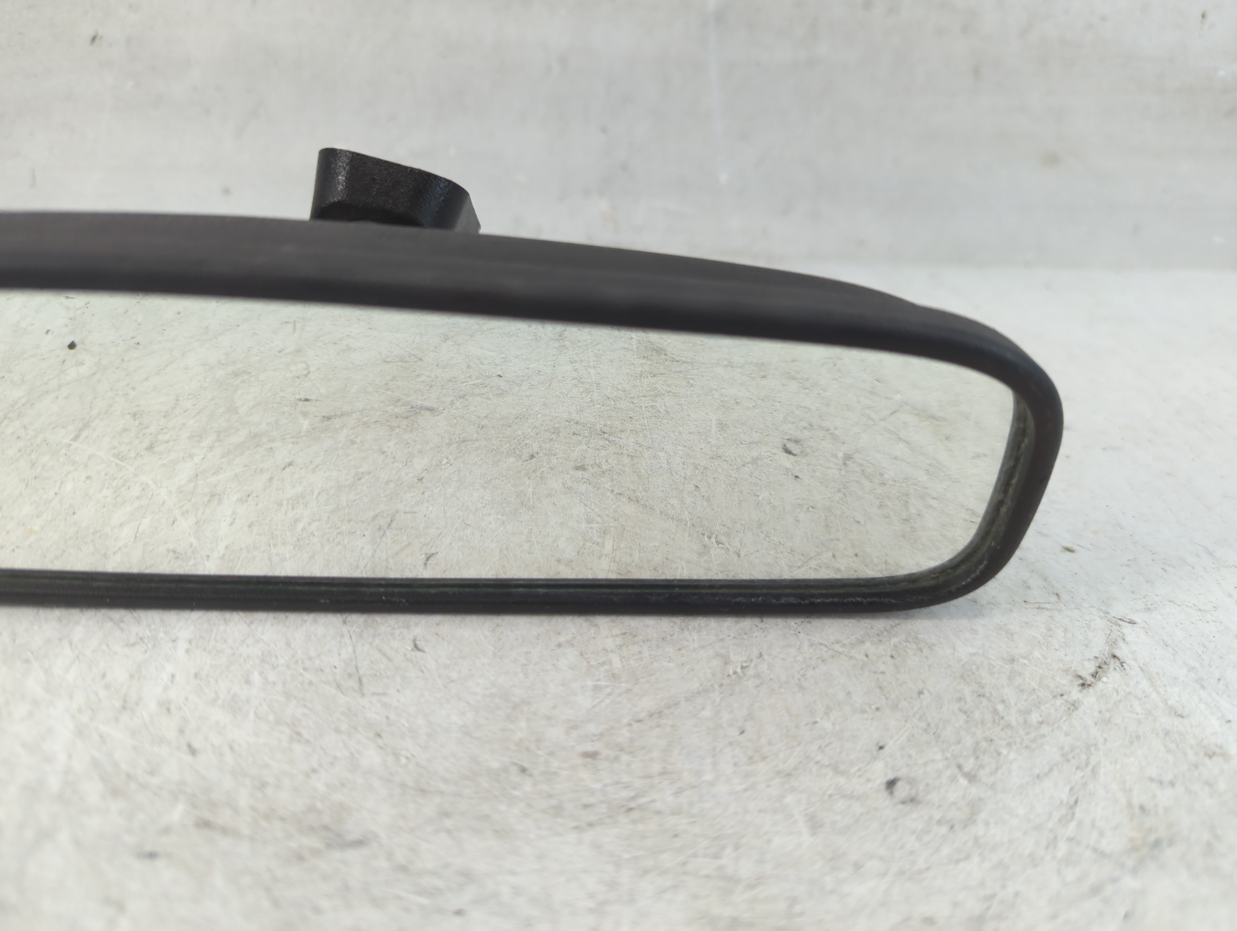 2009-2022 Hyundai Tucson Interior Rear View Mirror Replacement OEM P/N:E40121413 Fits OEM Used Auto Parts - Oemusedautoparts1.com