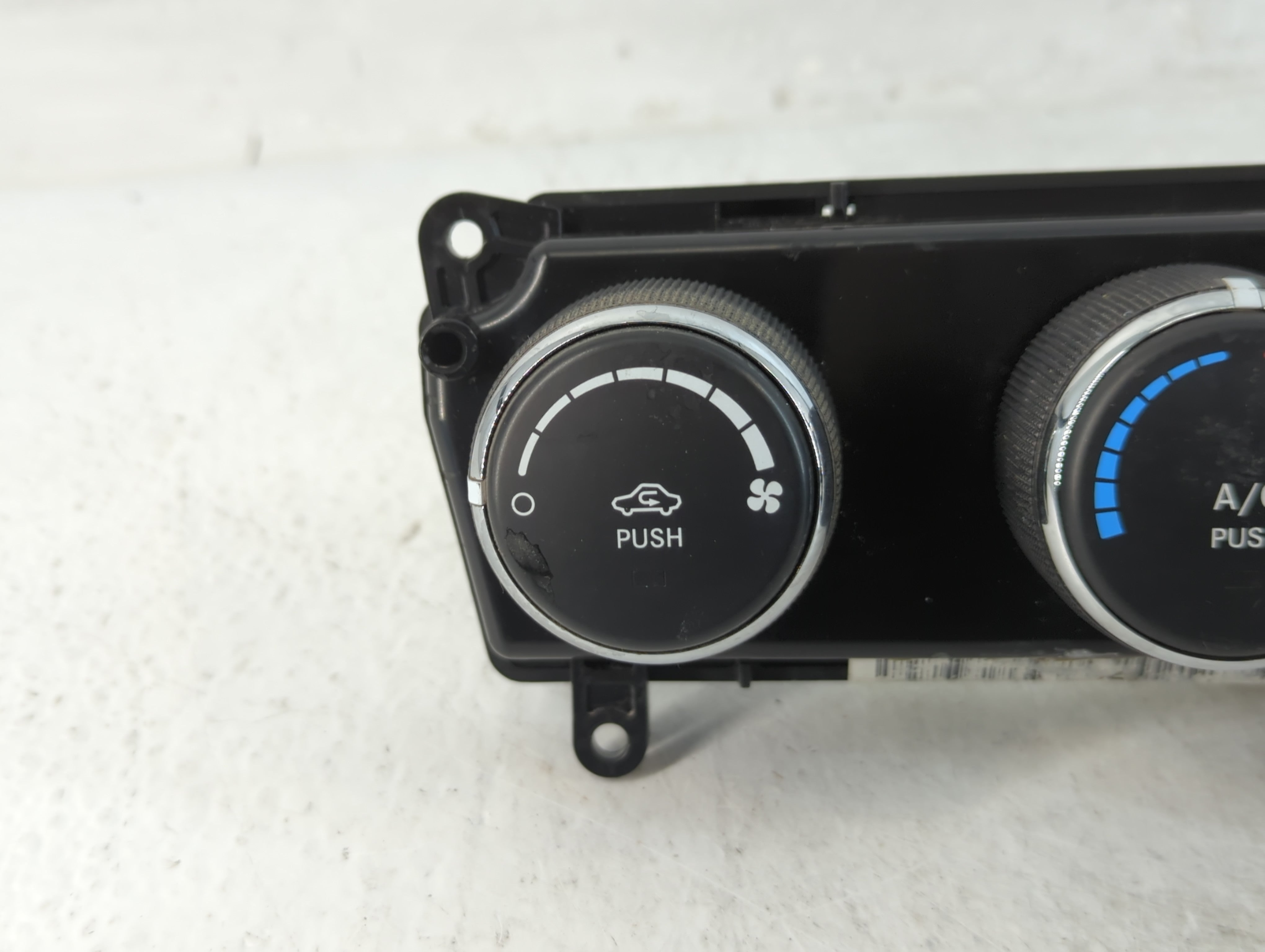2011-2012 Dodge Caliber Climate Control Module Temperature AC/Heater Replacement P/N:P55111278AC Fits OEM Used Auto Parts - Oemusedautoparts1.com