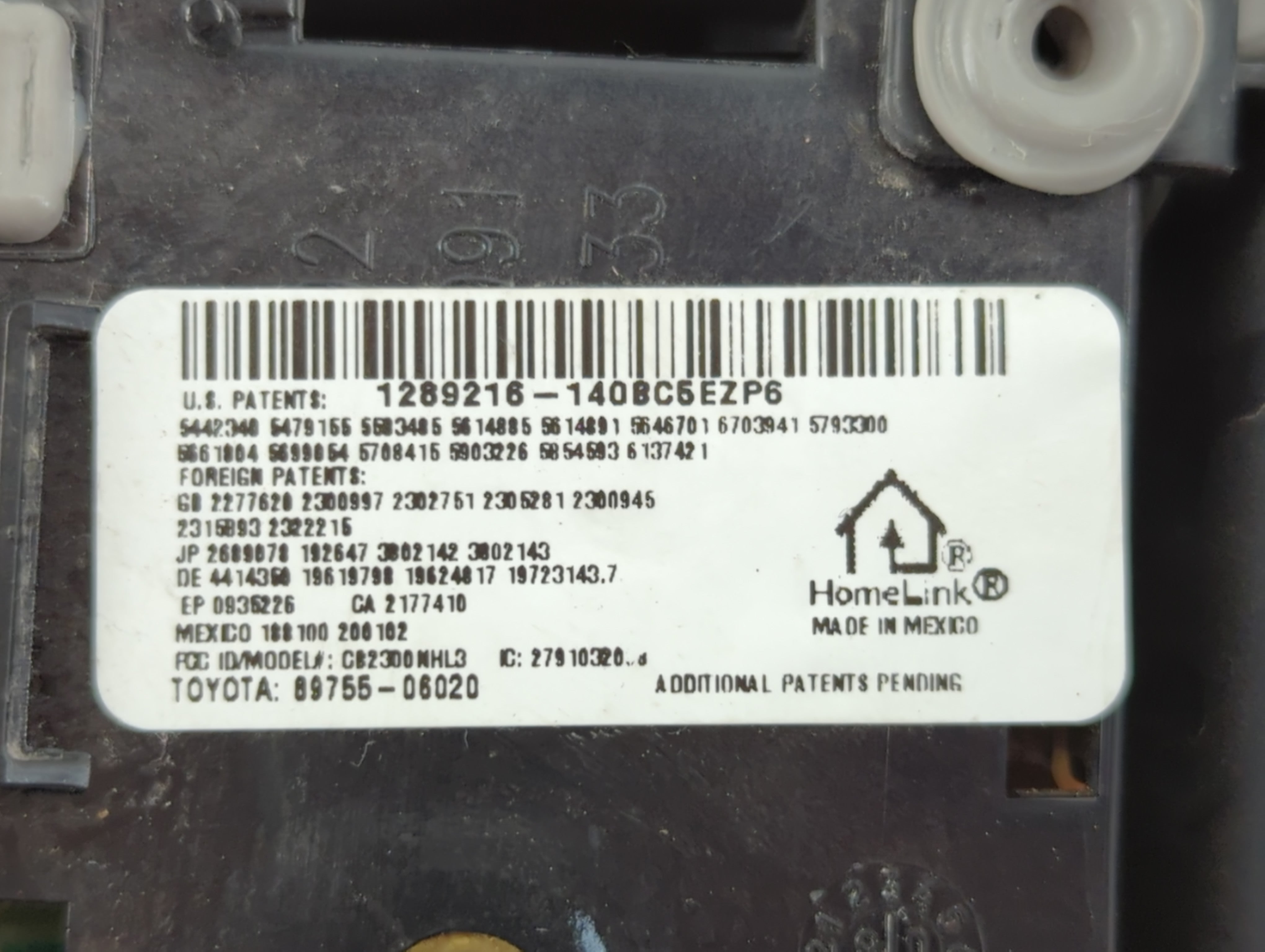 2009 Toyota Camry Overhead Roof Console - Oemusedautoparts1.com