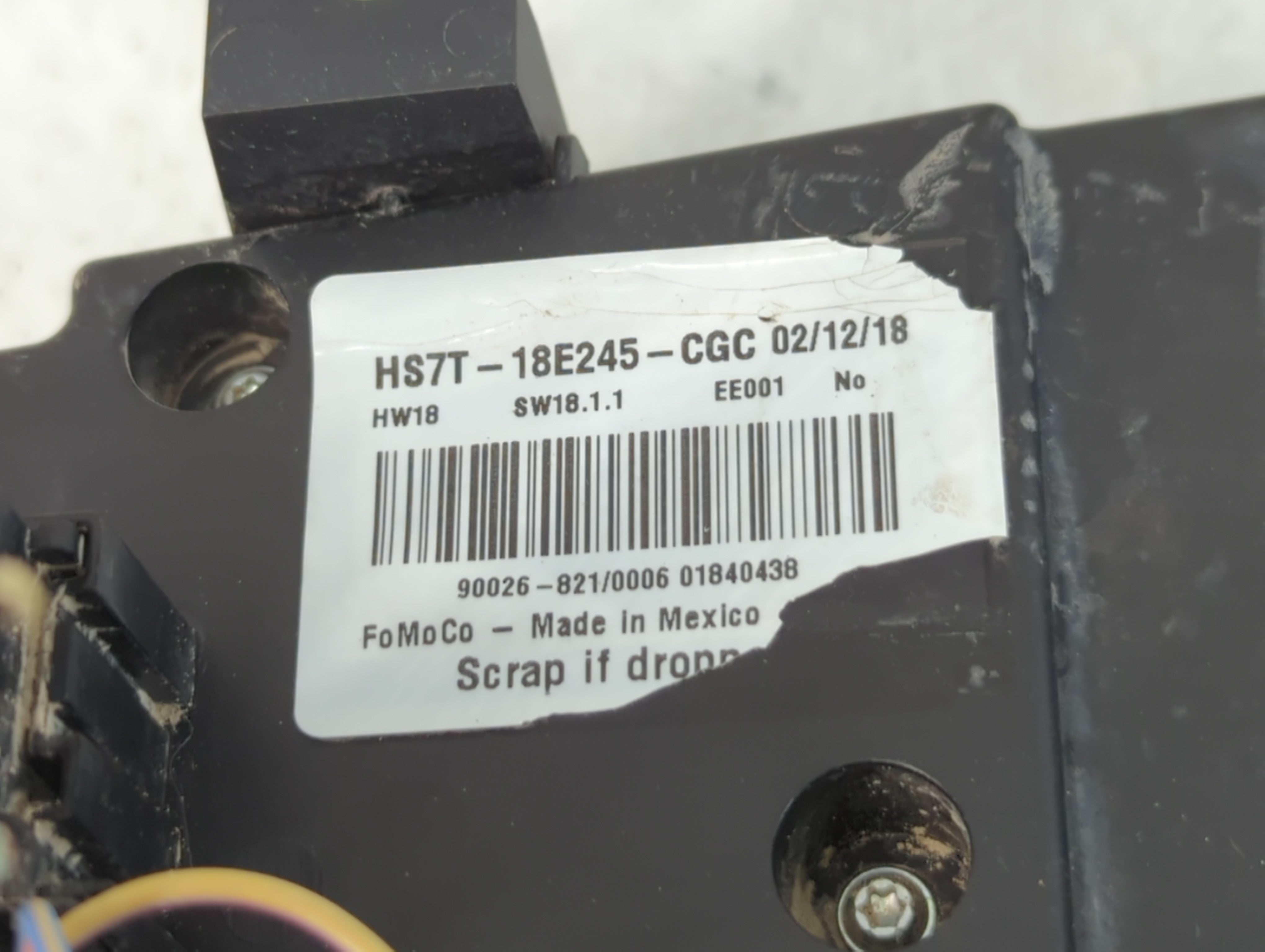 2017-2020 Ford Fusion Radio AM FM Cd Player Receiver Replacement P/N:HS7T-18E245-CGC Fits Fits 2017 2018 2019 2020 OEM Used Auto Parts - Oemusedautoparts1.com