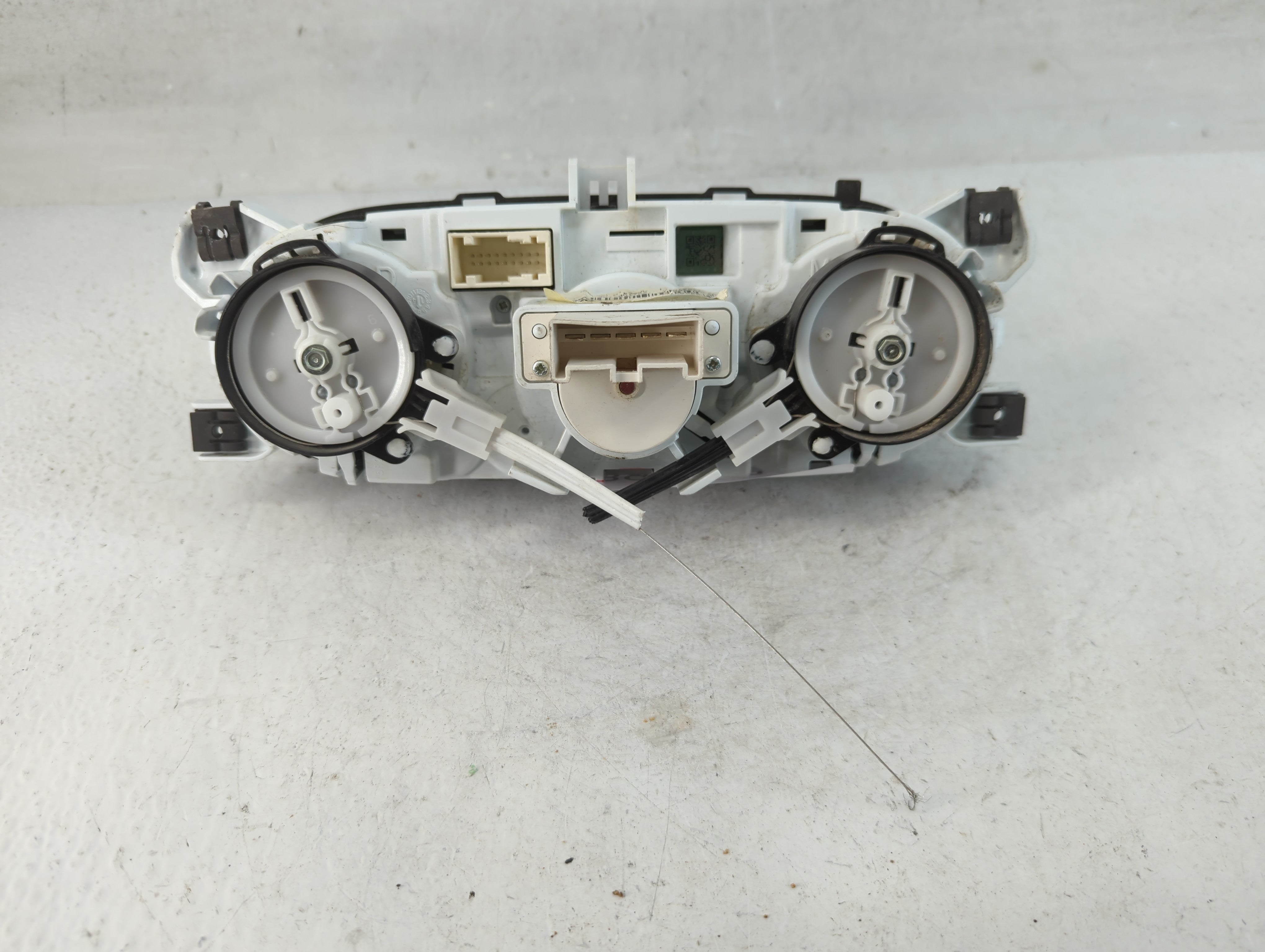 2014 Fiat 500 Climate Control Module Temperature AC/Heater Replacement Fits OEM Used Auto Parts - Oemusedautoparts1.com