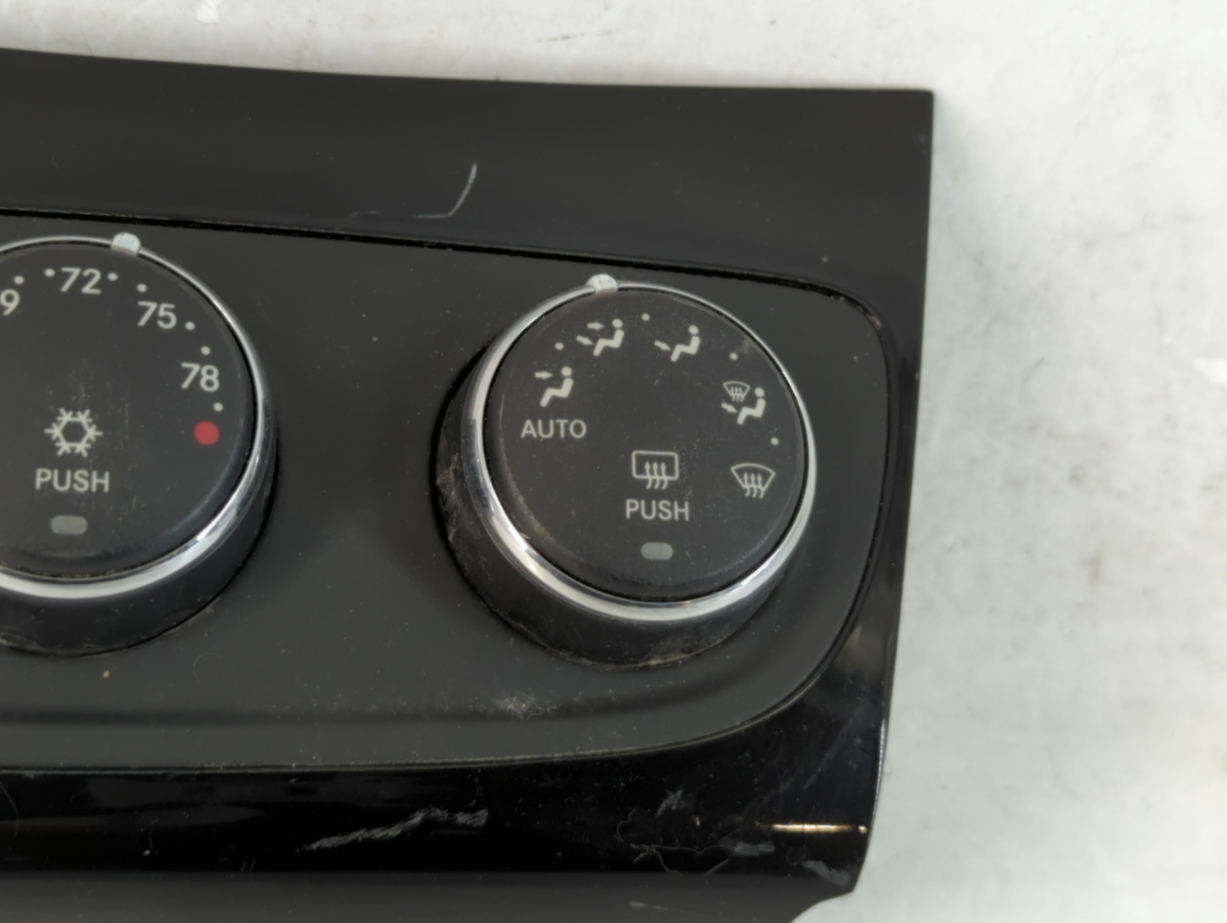 2011-2014 Chrysler 200 Climate Control Module Temperature AC/Heater Replacement P/N:P55111888AG Fits OEM Used Auto Parts - Oemusedautoparts1.com