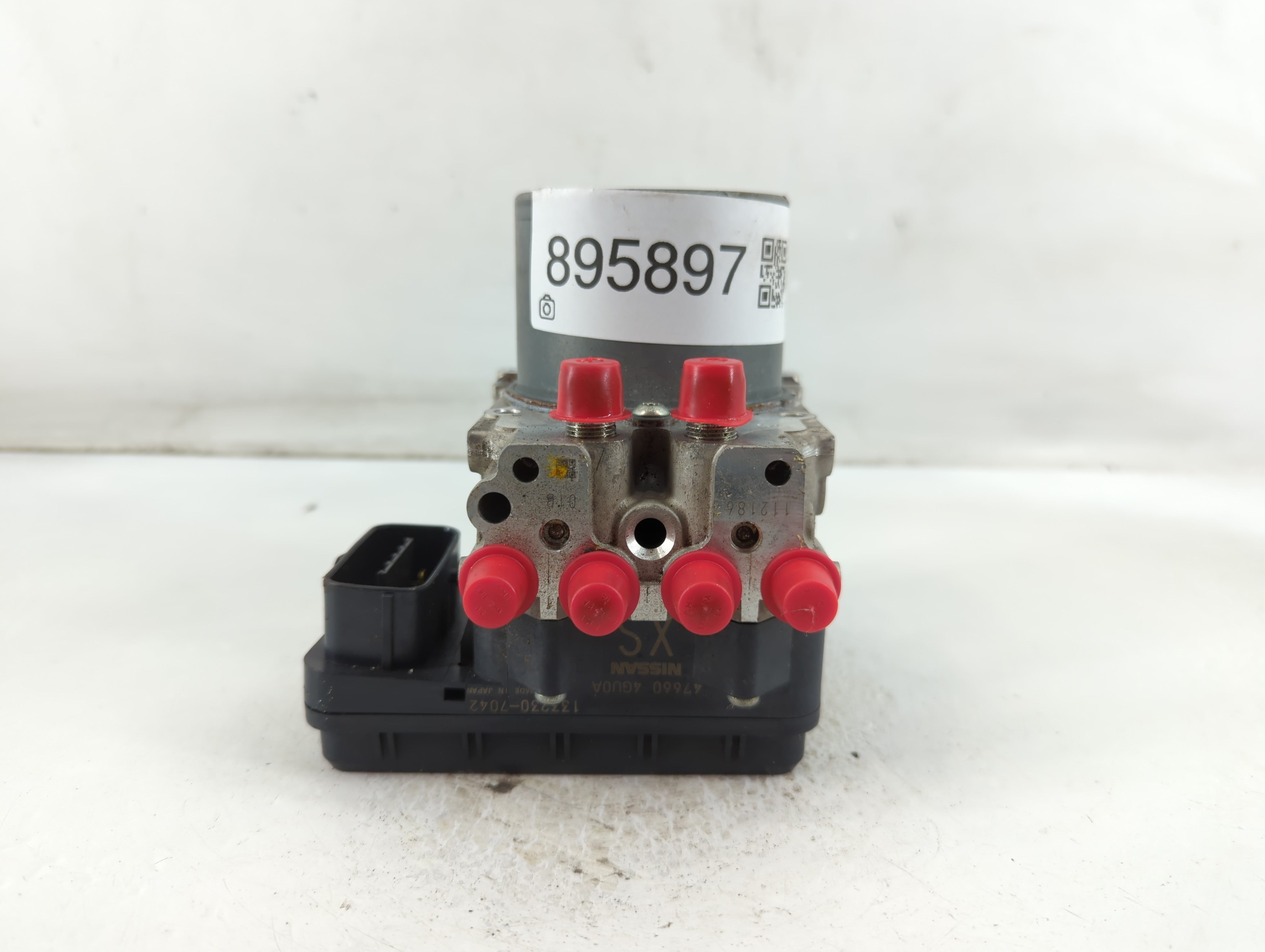 2018 Infiniti Q50 ABS Pump Control Module Replacement P/N:133230-7042 47660 4GU0A Fits OEM Used Auto Parts - Oemusedautoparts1.com