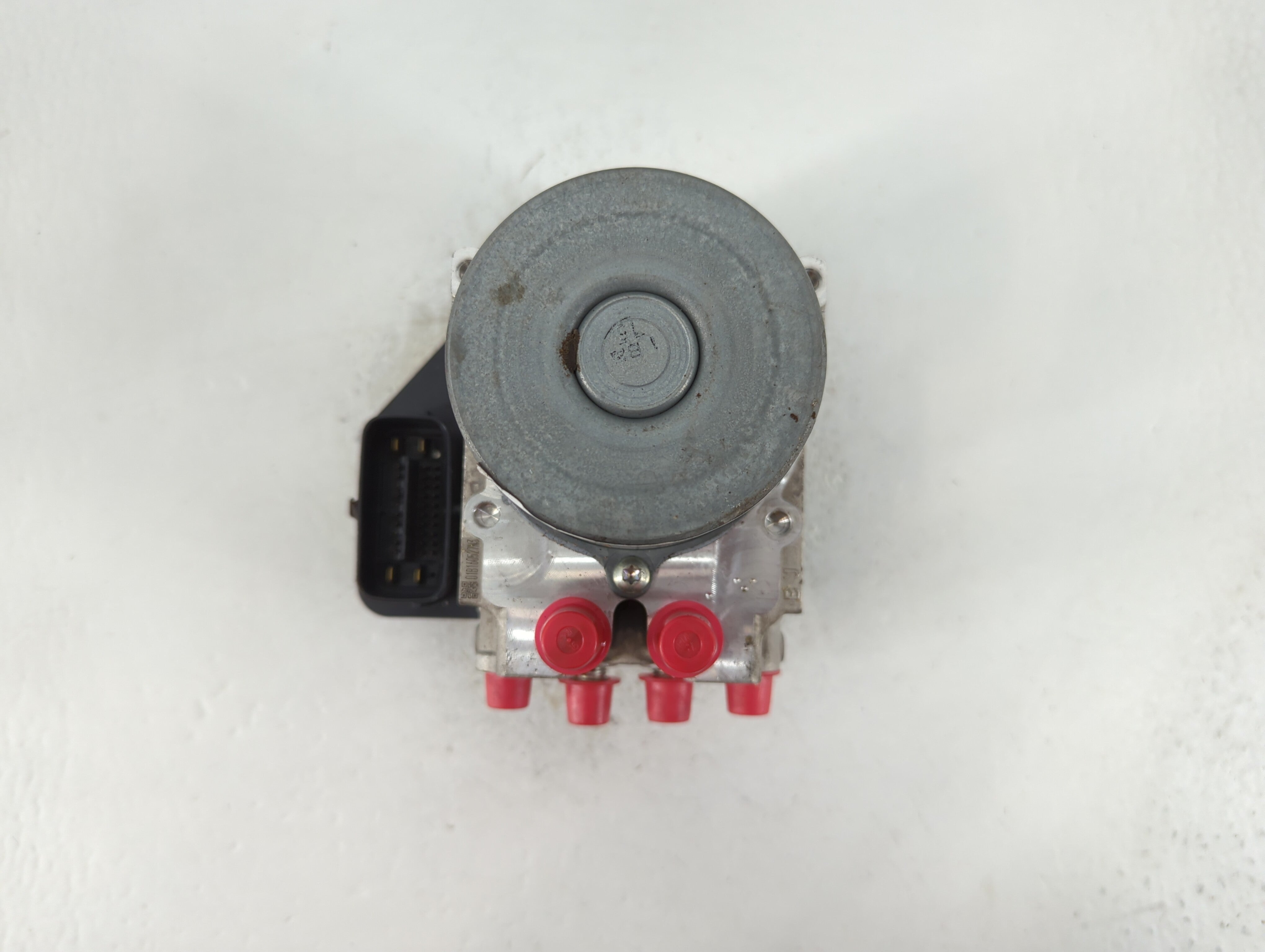 2018 Infiniti Q50 ABS Pump Control Module Replacement P/N:133230-7042 47660 4GU0A Fits OEM Used Auto Parts - Oemusedautoparts1.com